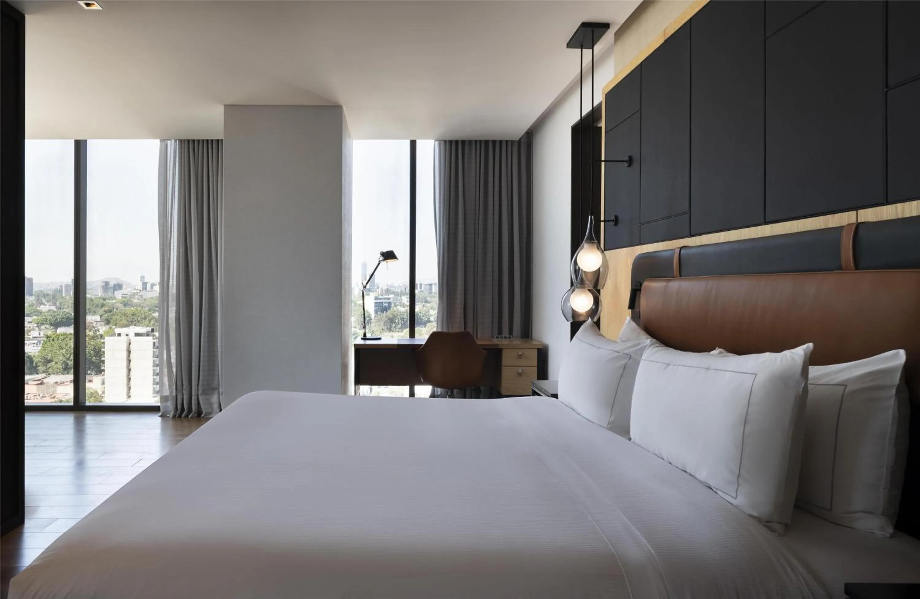 Bed in Hilton Guadalajara Midtown