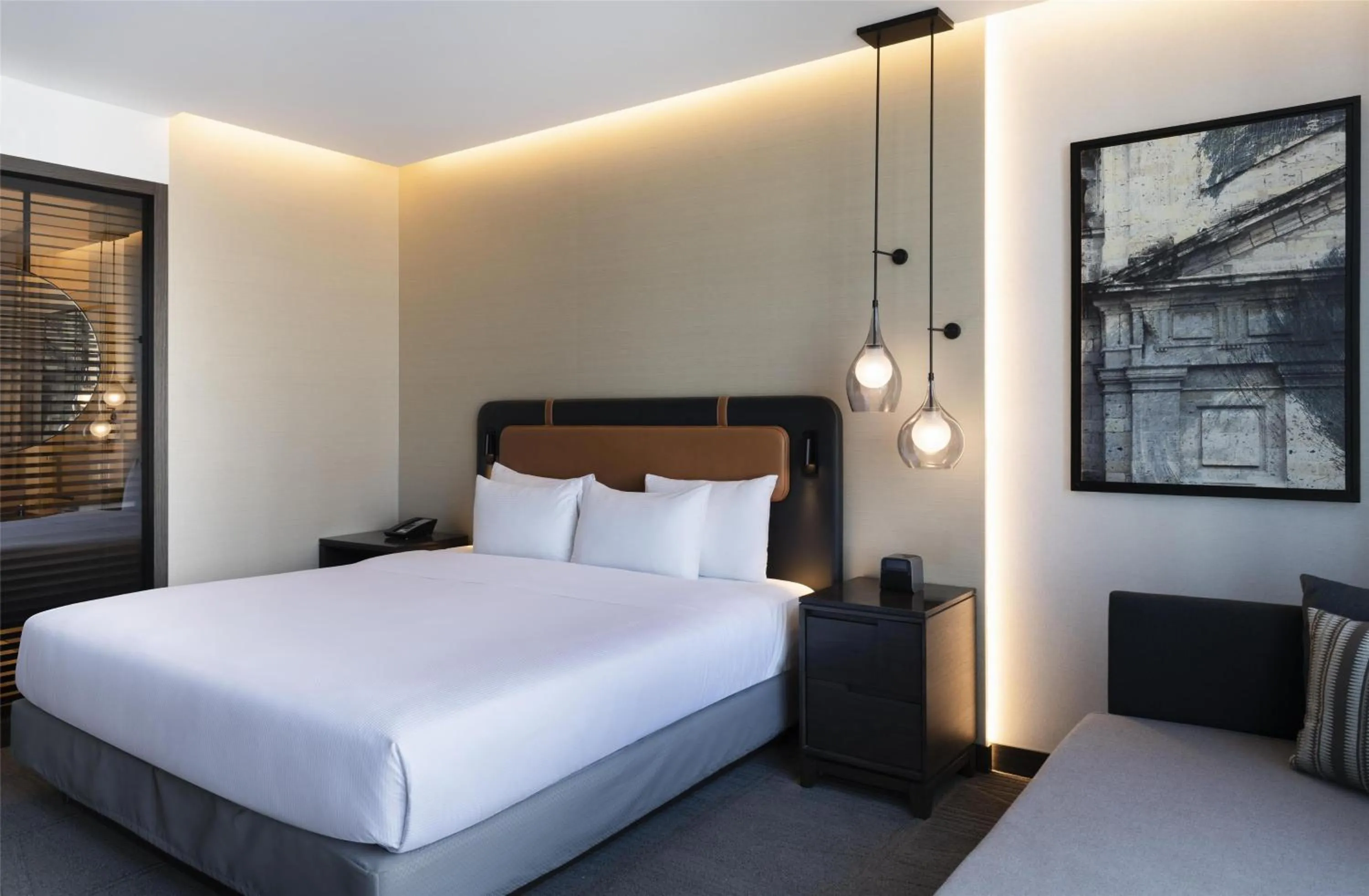 Bed in Hilton Guadalajara Midtown