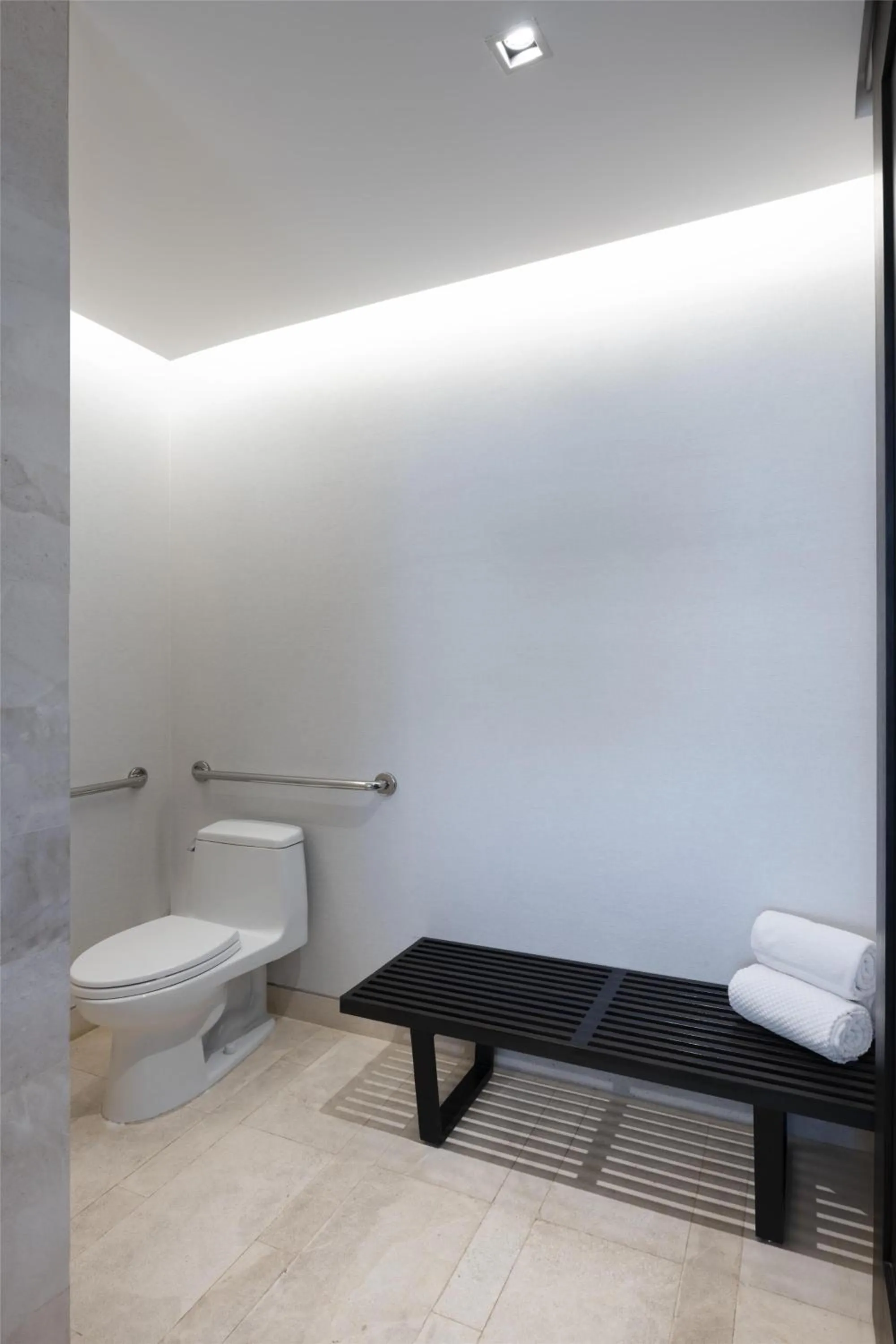 Bathroom in Hilton Guadalajara Midtown