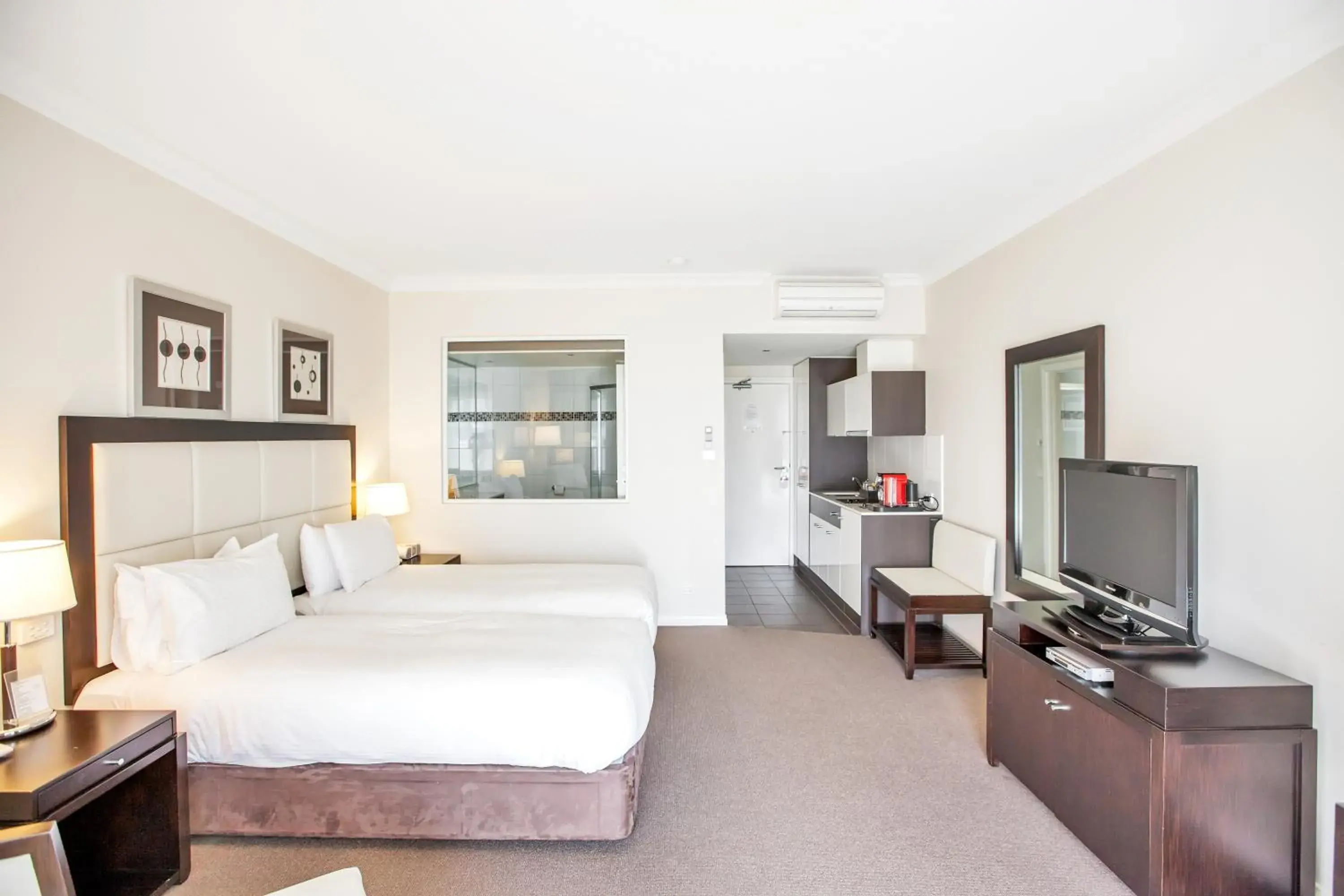 Twin Room in Century Inn Twin Room in Century Inn