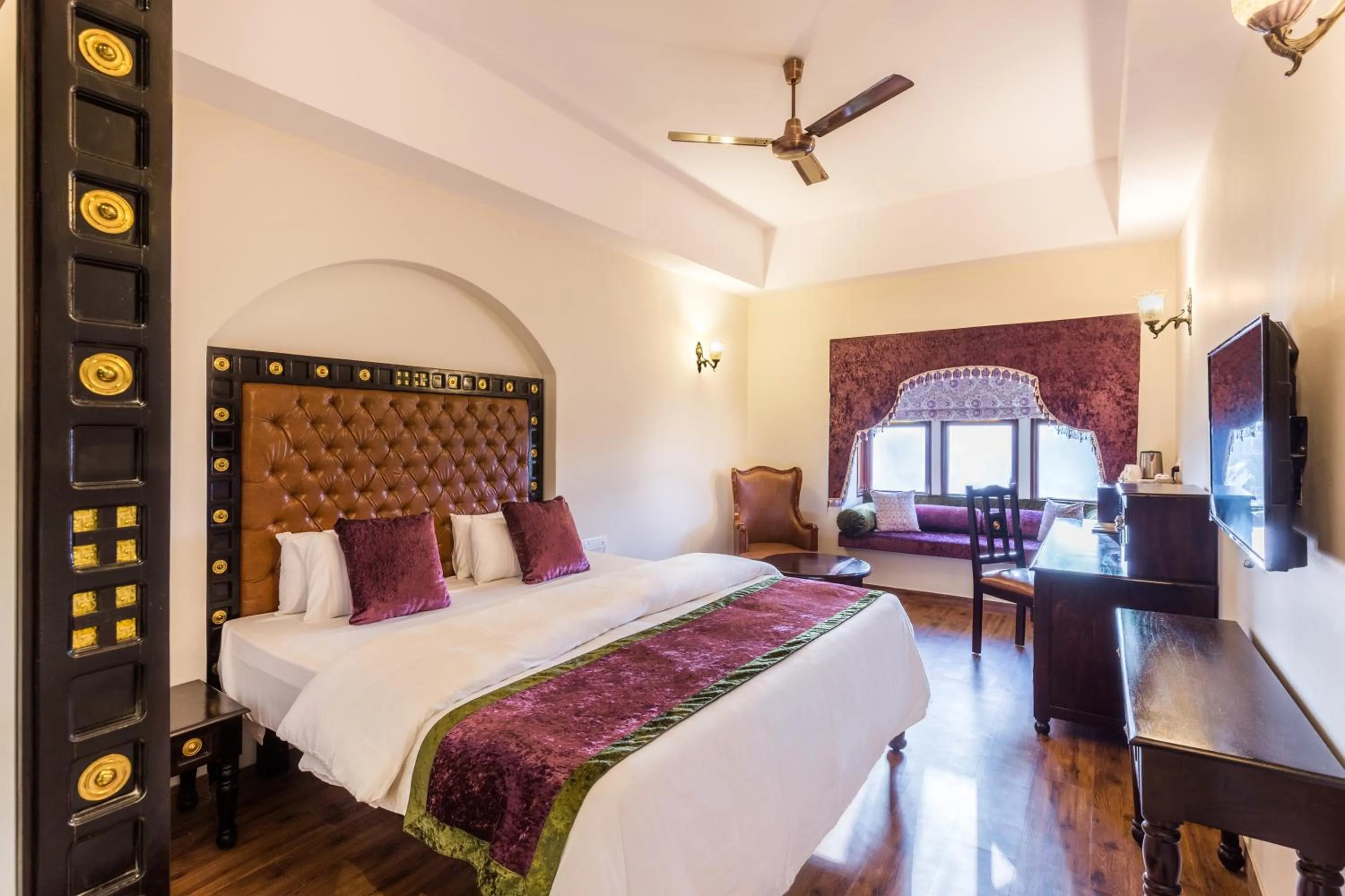 Bedroom, Bed in Sairafort Sarovar Portico