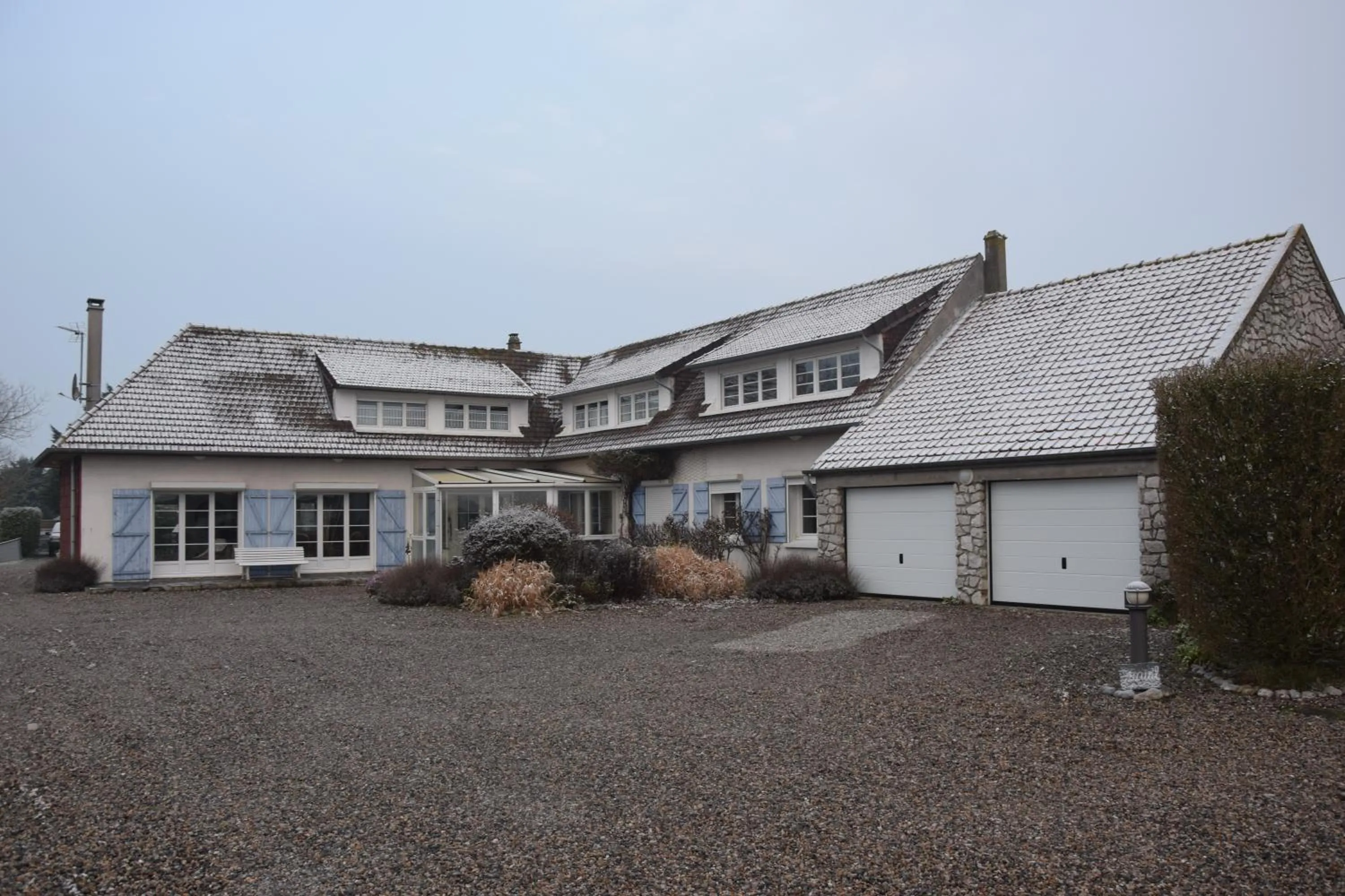 Property building in Les Portes Du Hable