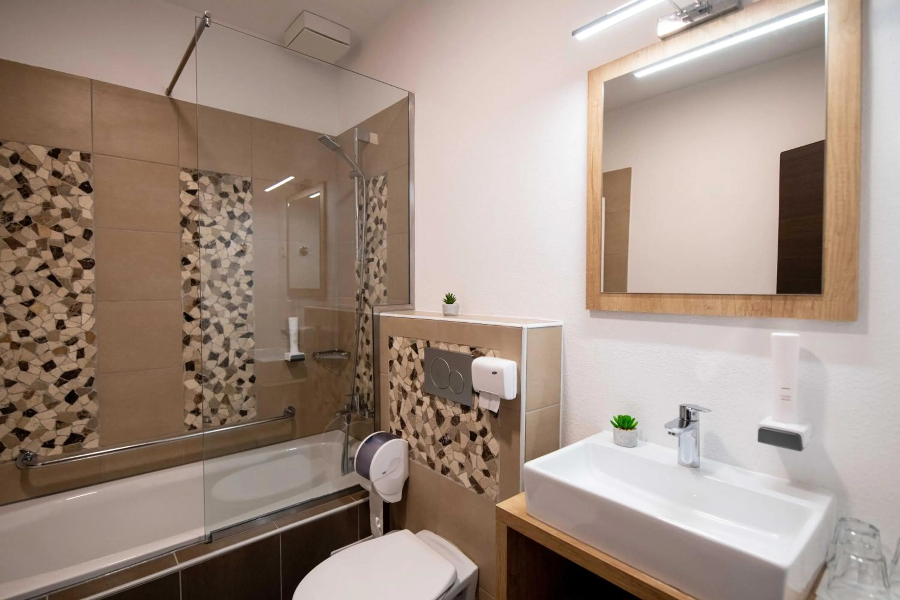 Shower in Guesthouse Stari Mayr