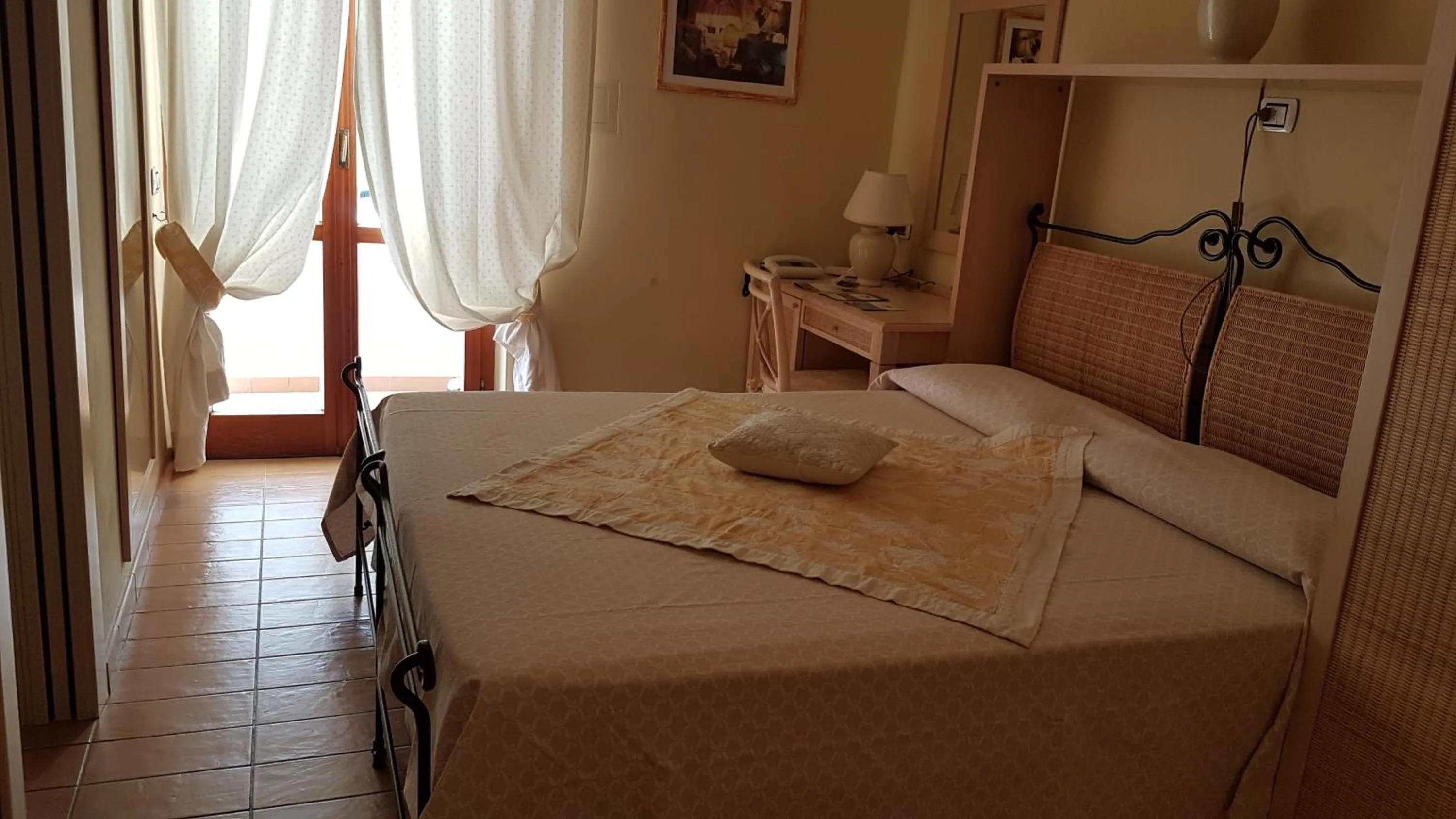 Bed in Hotel Gallo Nero