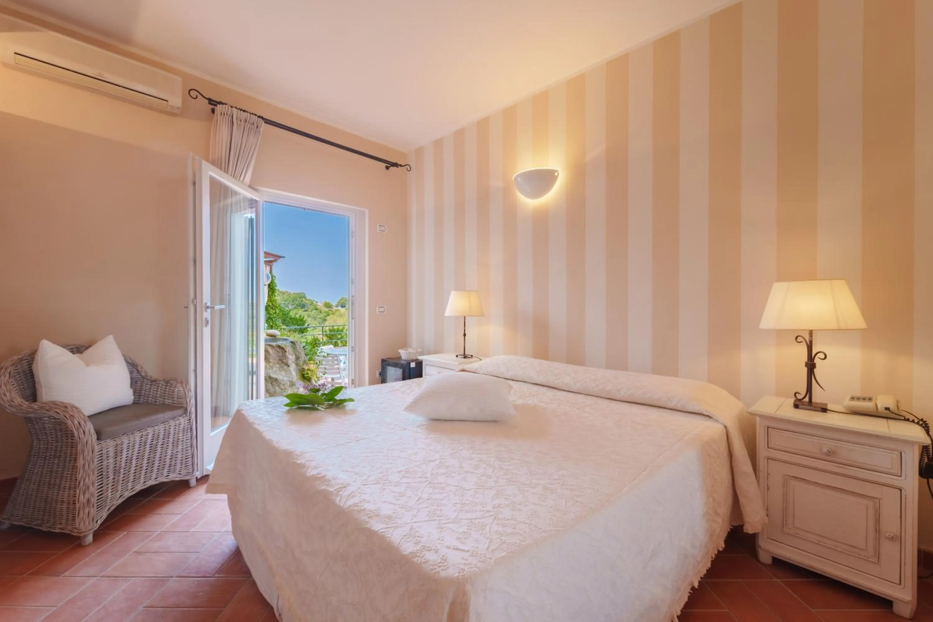 Bed in Hotel Gallo Nero