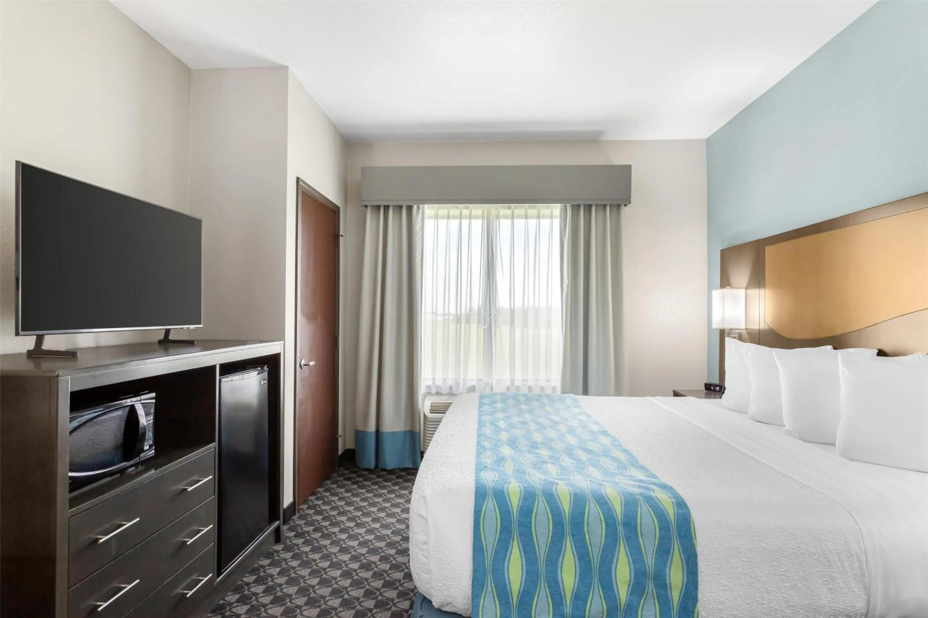 Bedroom, Bed in Best Western Plus Waller Hotel