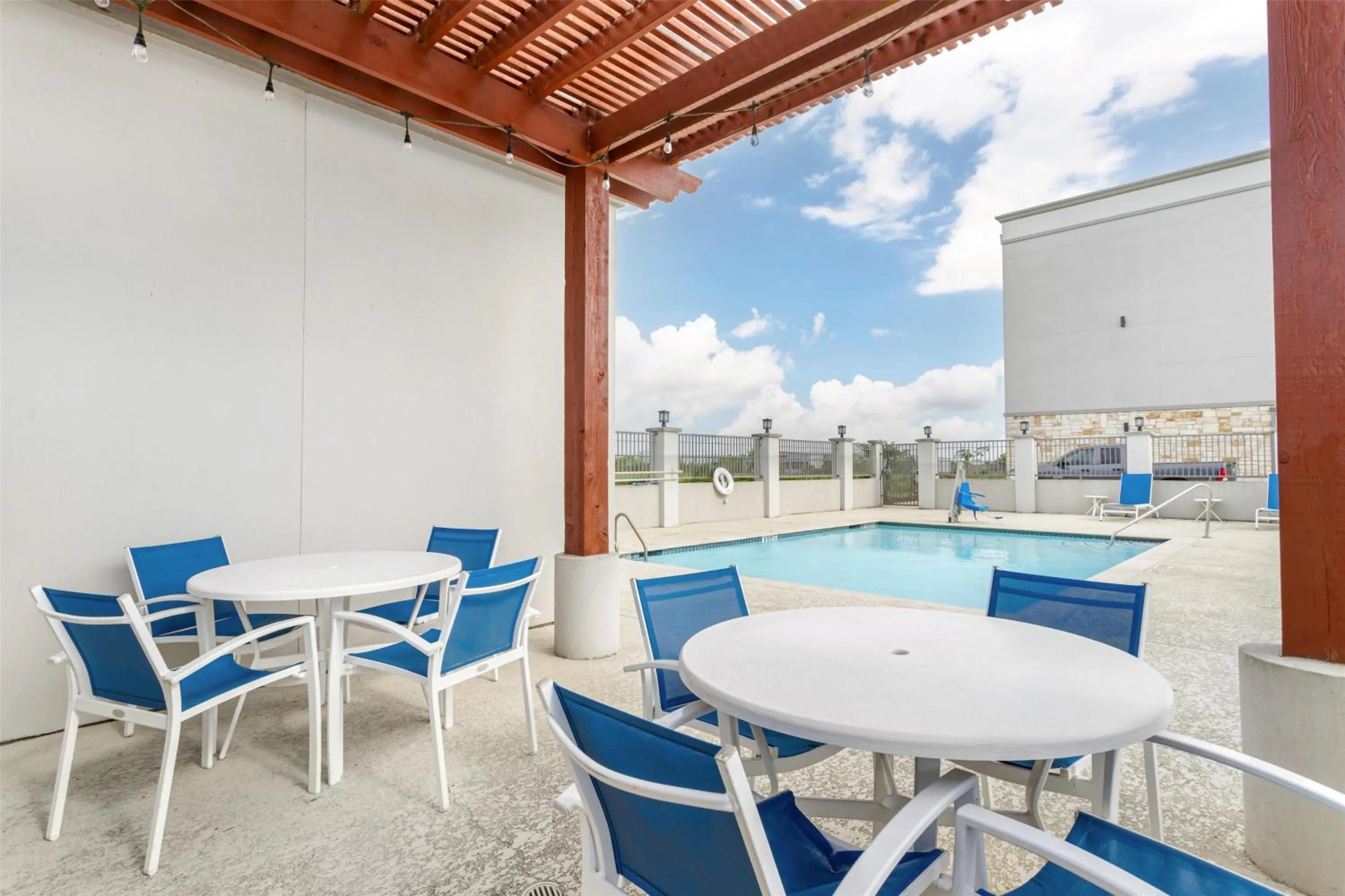 Pool view in Best Western Plus Waller Hotel