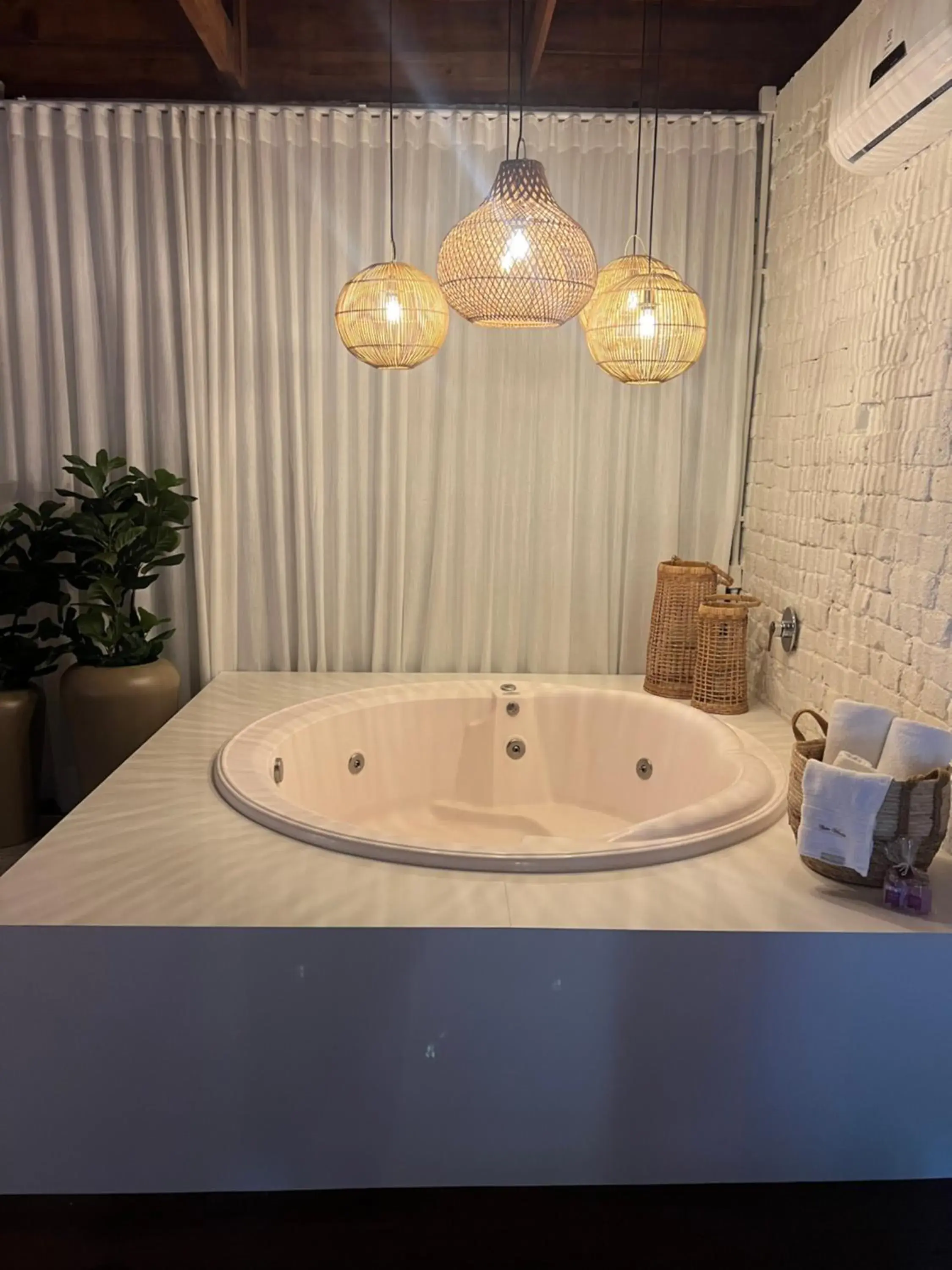 Suite with Spa Bath in Casa Vêneto -Vale dos Vinhedos Suite with Spa Bath in Casa Vêneto -Vale dos Vinhedos