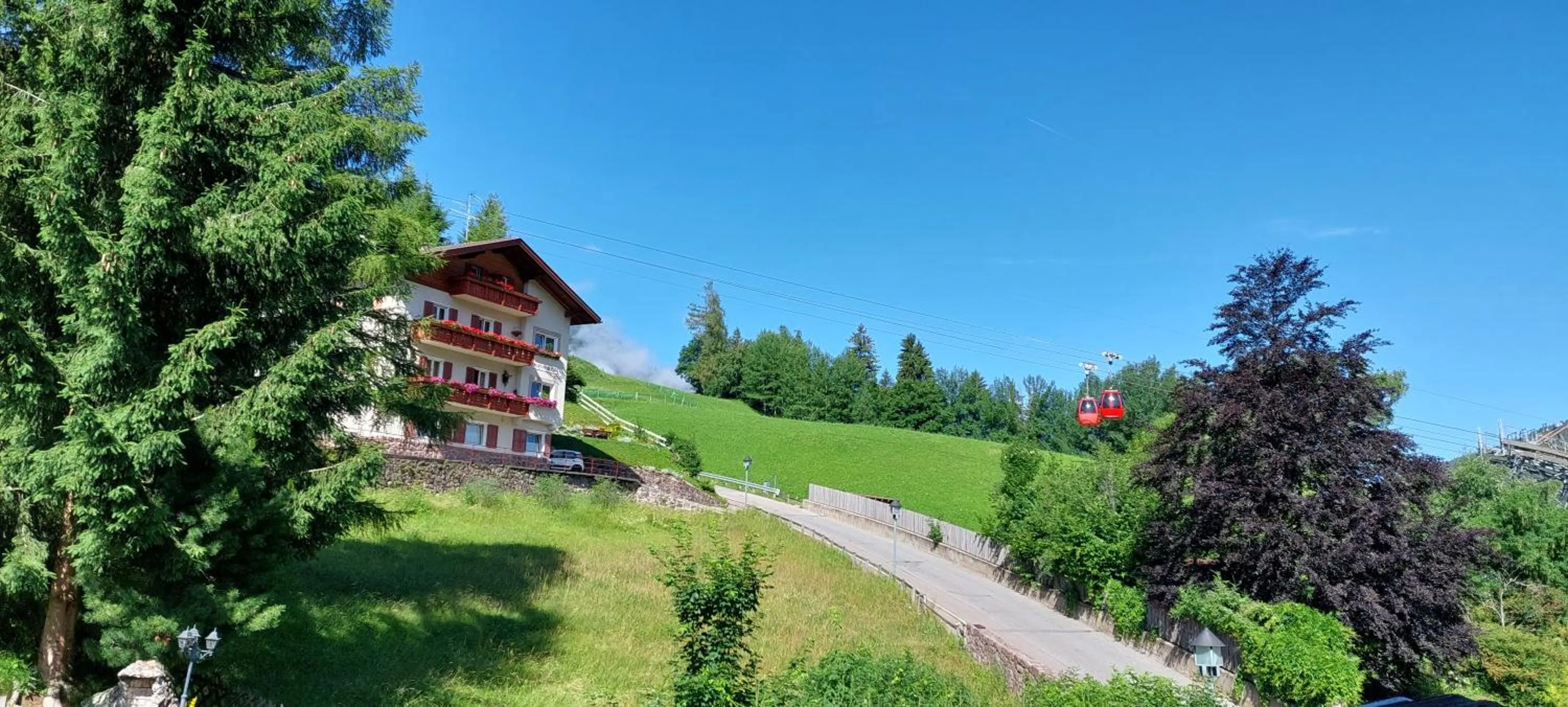 Property building in Garni Panoramik