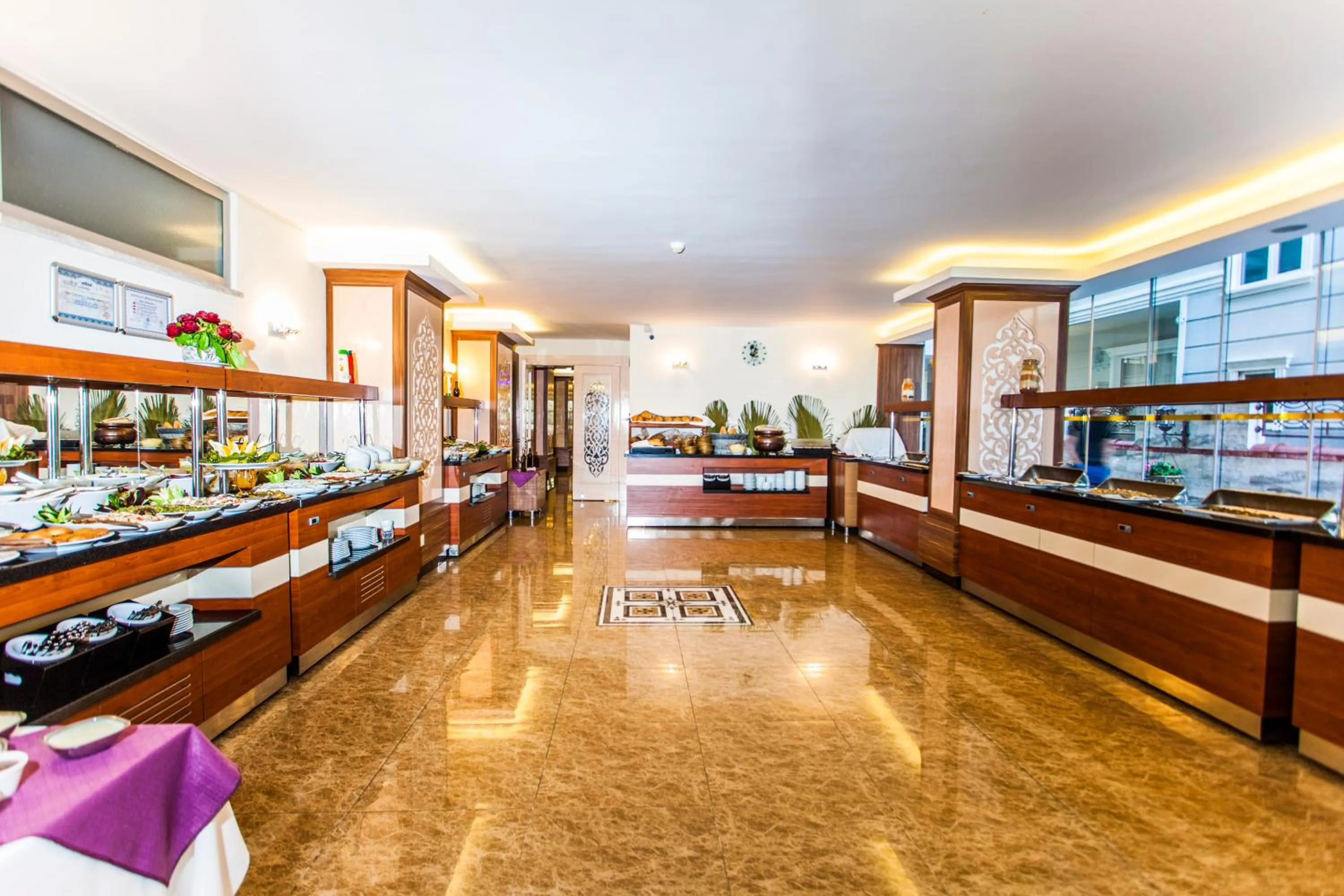 Food in Oba Time Hotel