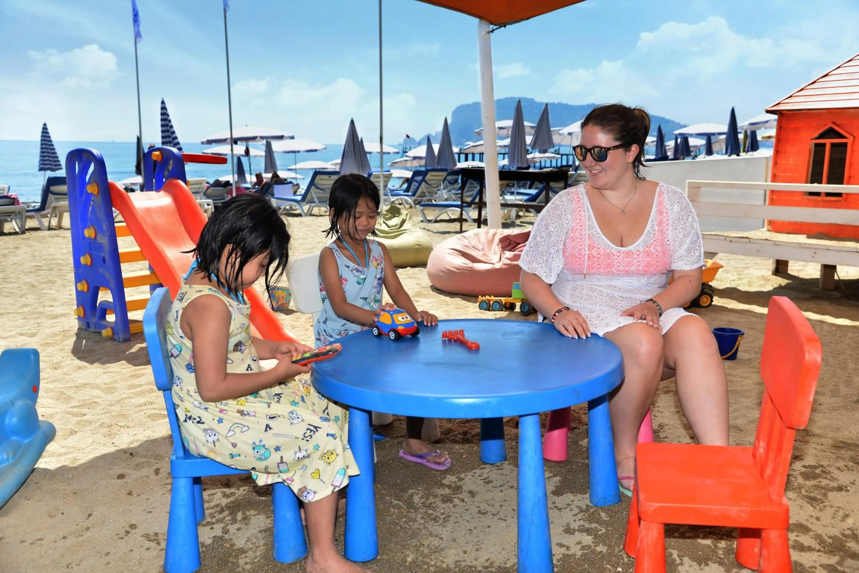 children in Oba Time Hotel