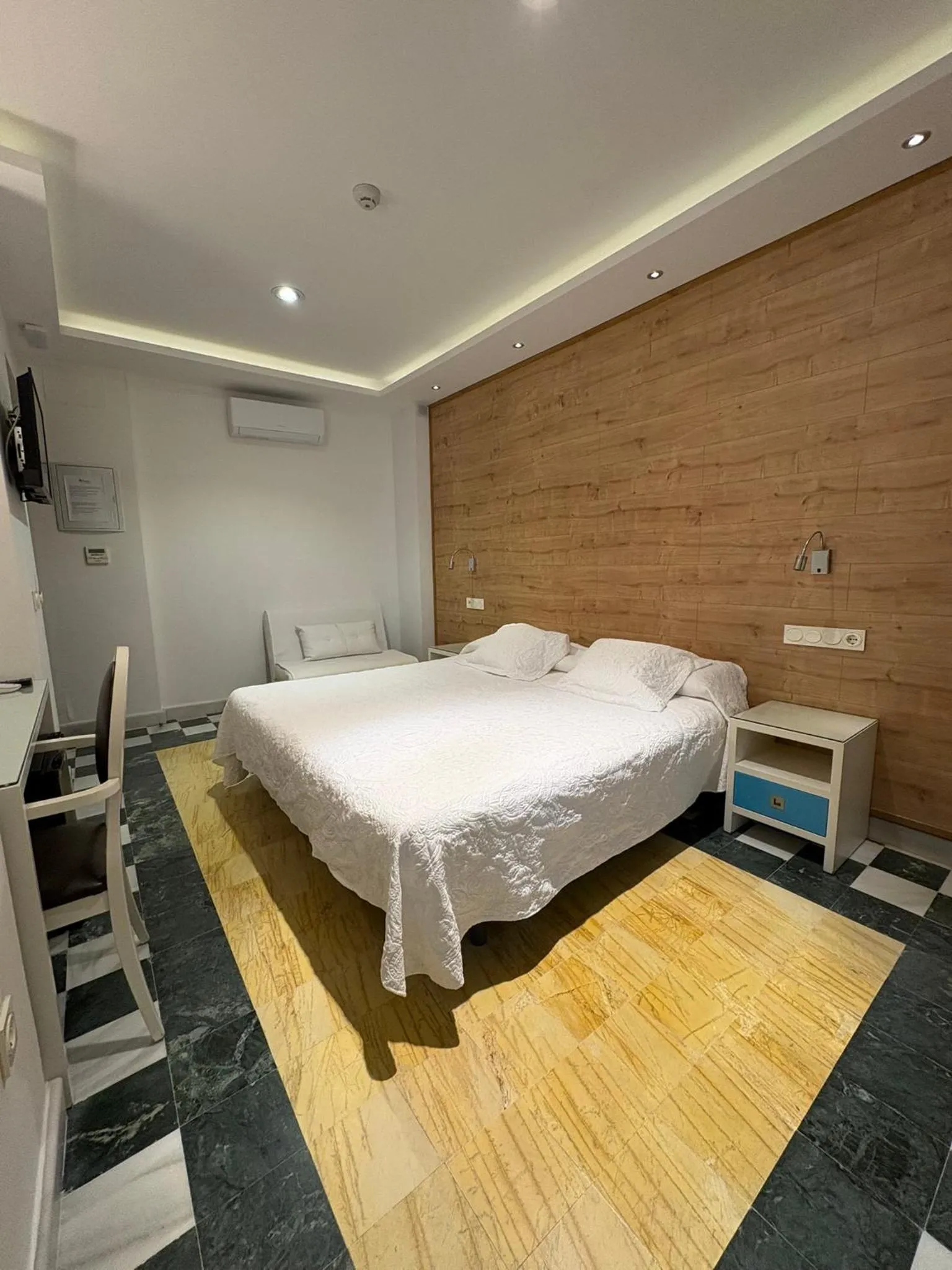 Bed in Hostal El Alojado de Velarde