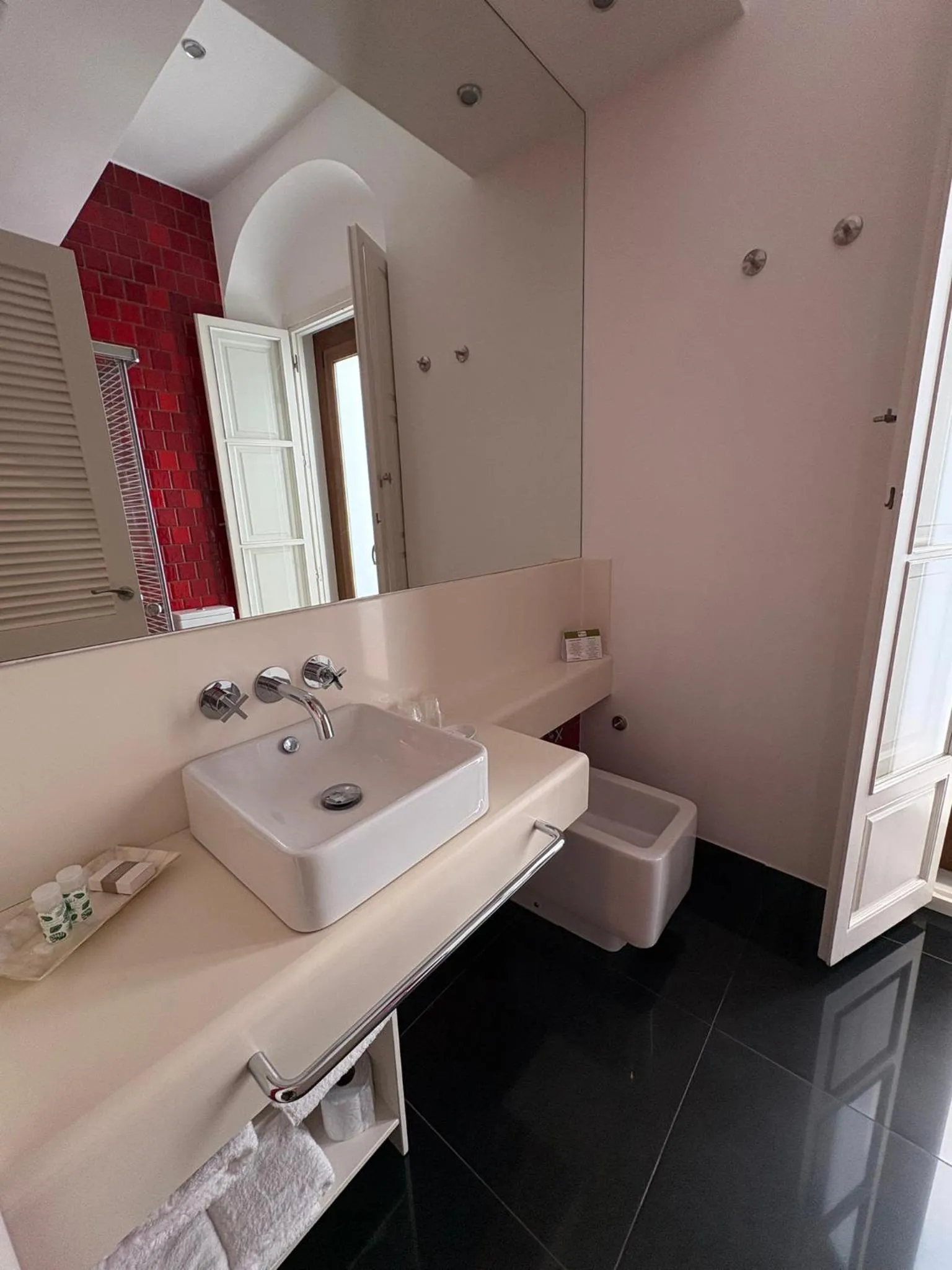 Toilet in Hostal El Alojado de Velarde