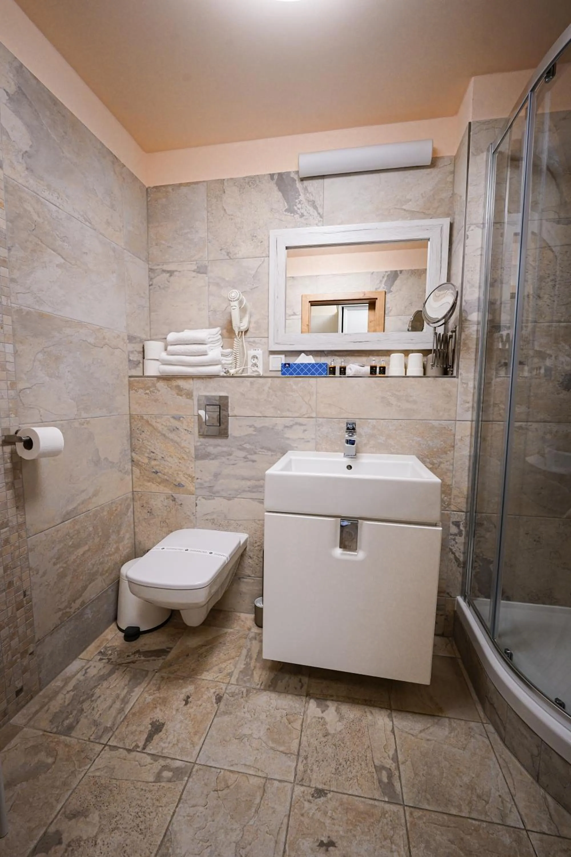 Bathroom in Hotel SLUNEČNÁ LOUKA