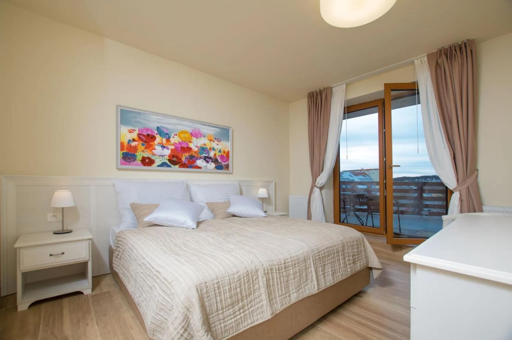 Property building, Bed in Hotel SLUNEČNÁ LOUKA