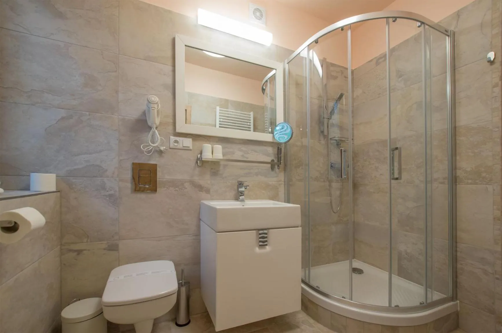 Bathroom in Hotel SLUNEČNÁ LOUKA