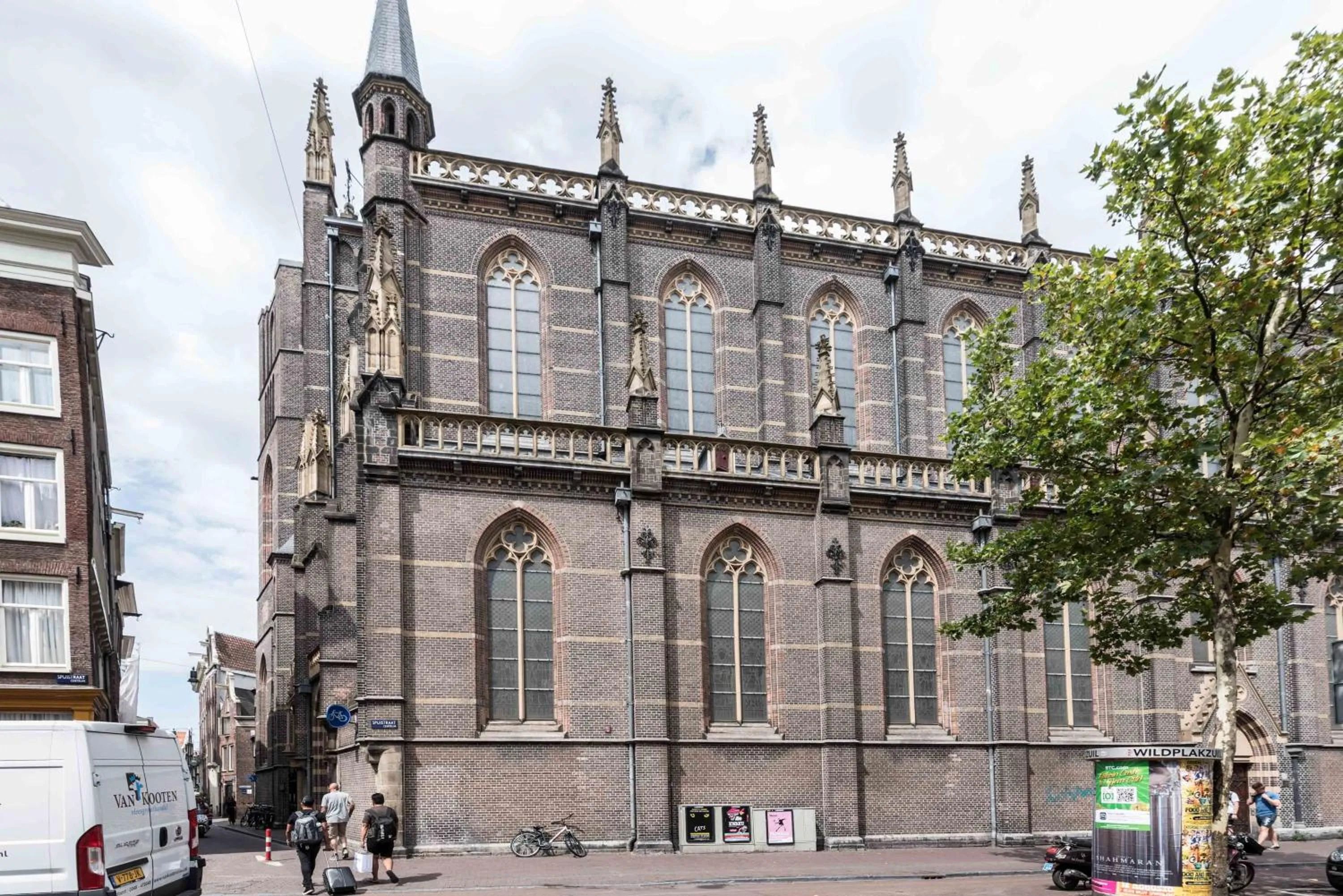 Neighbourhood in Anny's Warehouse City Centre!