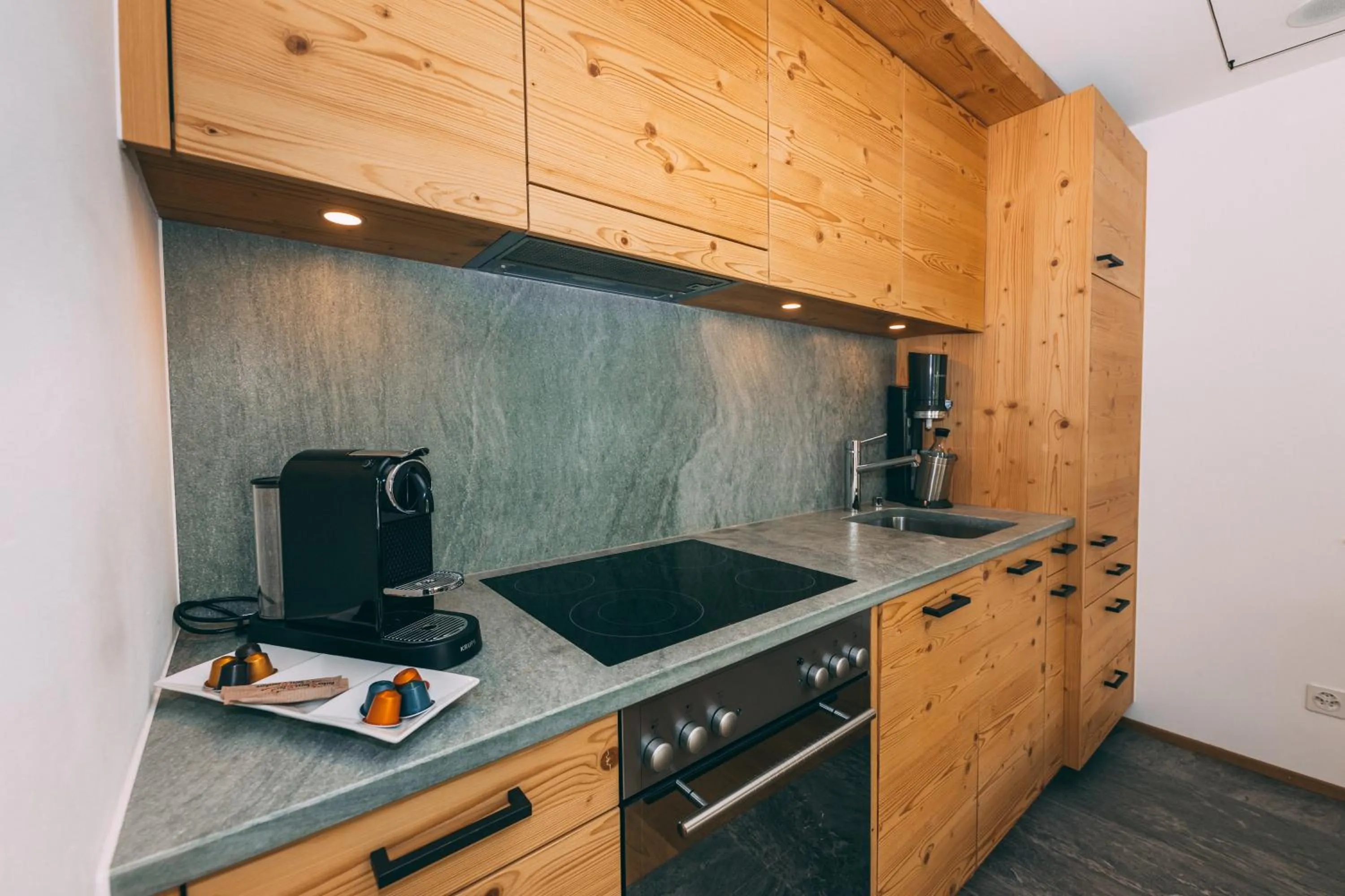 Coffee/tea facilities in Apart Lodge belMont