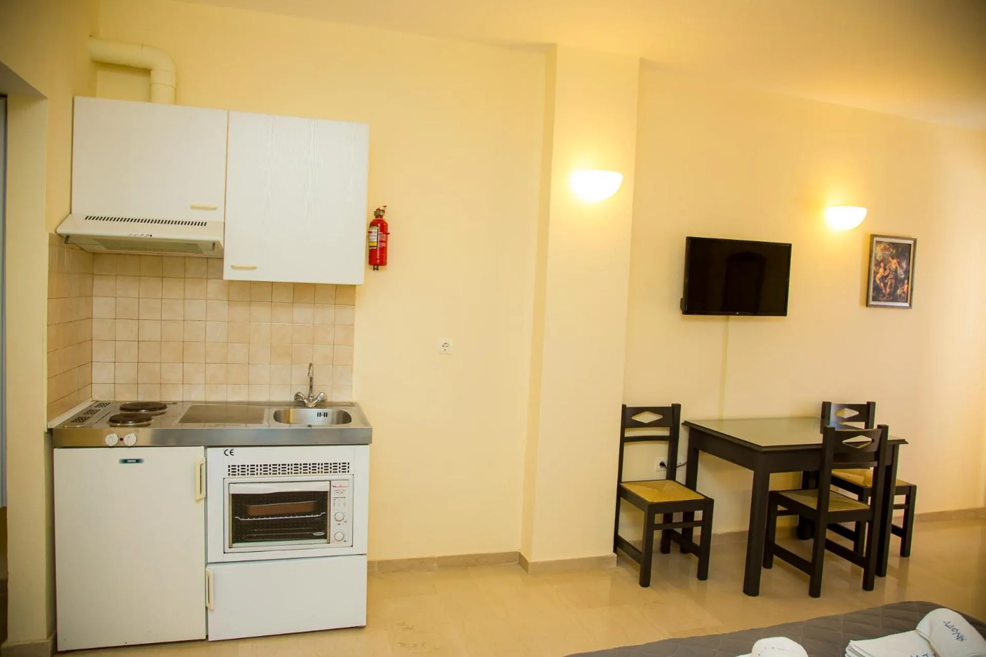 Kitchen or kitchenette in Adonis Hotel