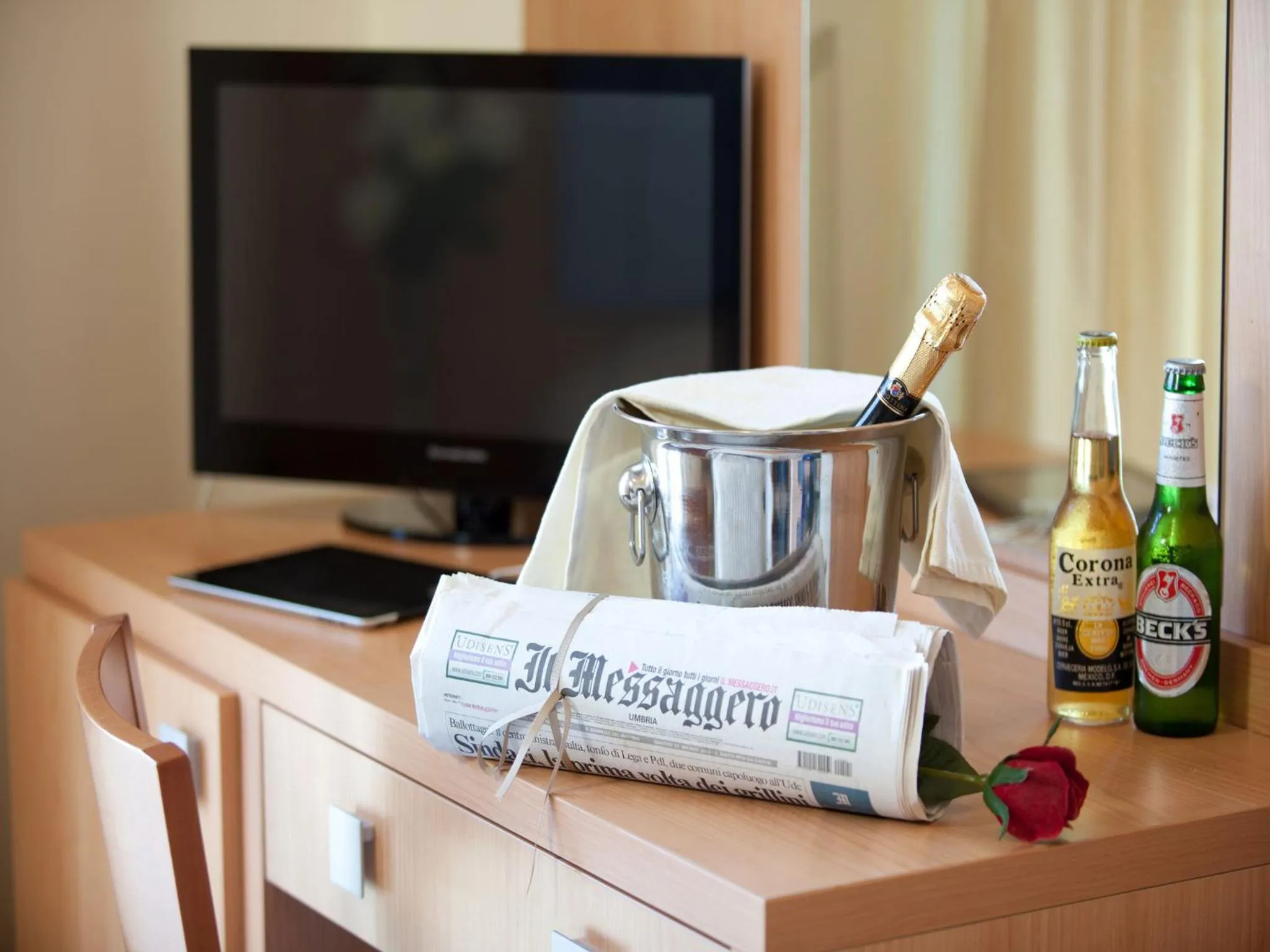 Area and facilities in Hotel Ambassador