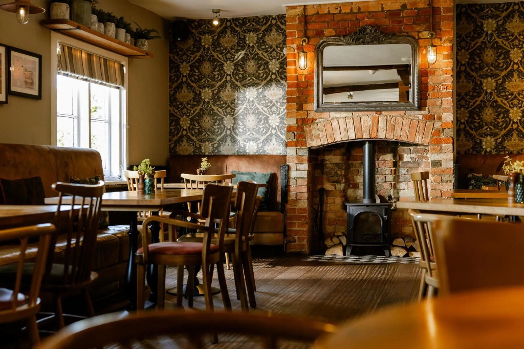 Dining area in The George Inn