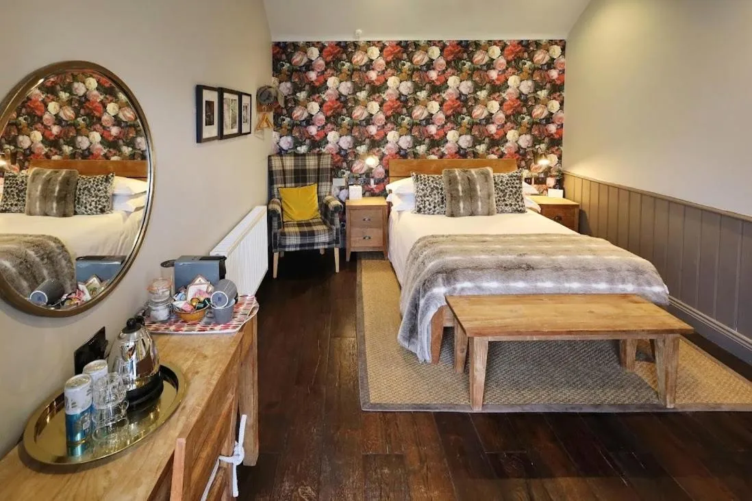 Bedroom, Bed in The George Inn