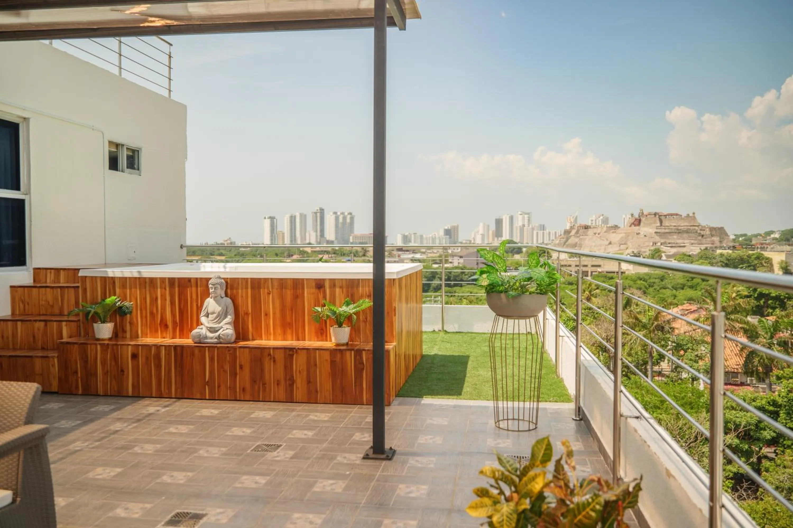 Property building in Bahia 79 Apartasuites Cerca al Centro