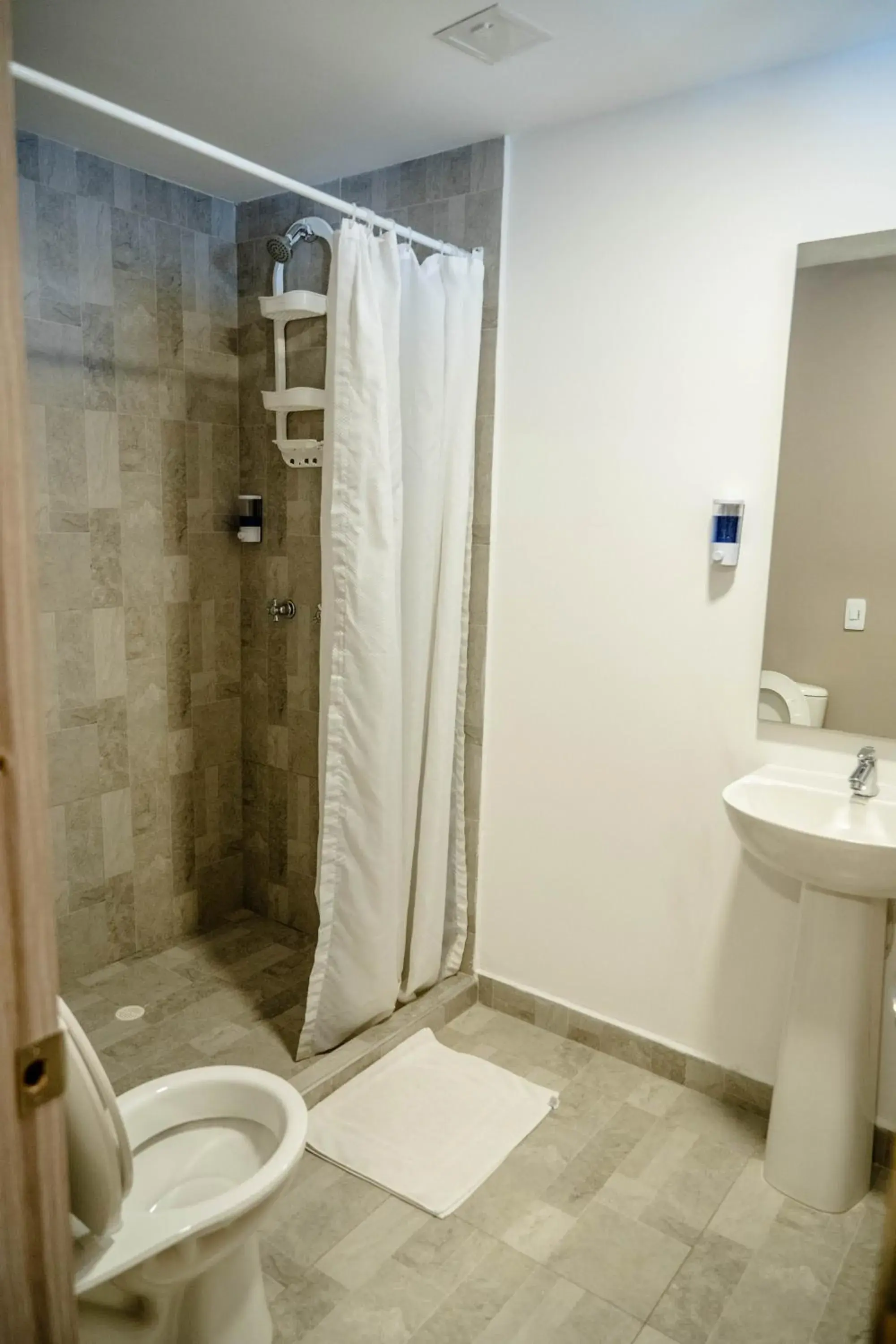 Double Room - single occupancy in Bahia 79 Apartasuites Cerca al Centro Double Room - single occupancy in Bahia 79 Apartasuites Cerca al Centro