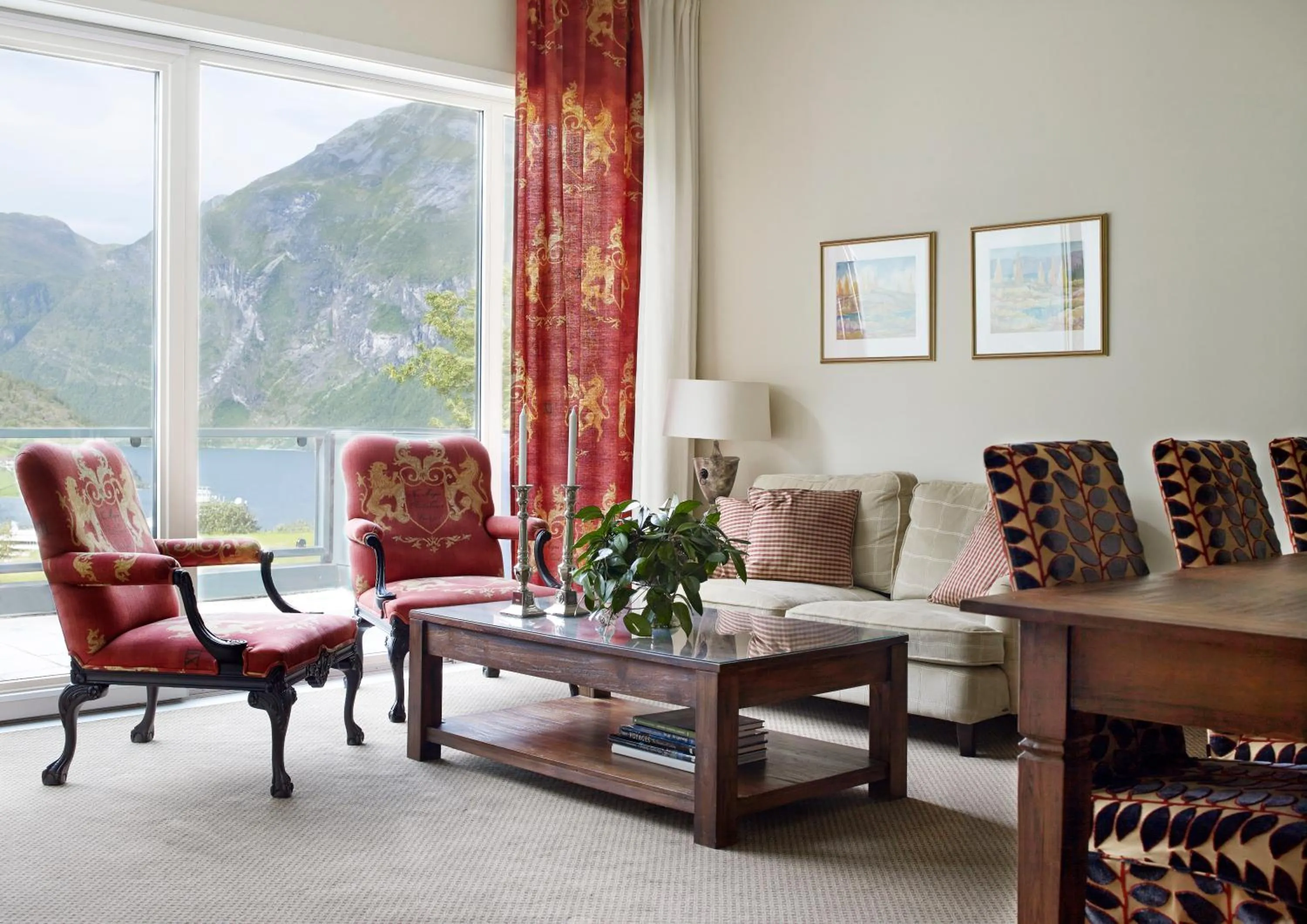 Living room in Hotel Union Geiranger Bad & Spa