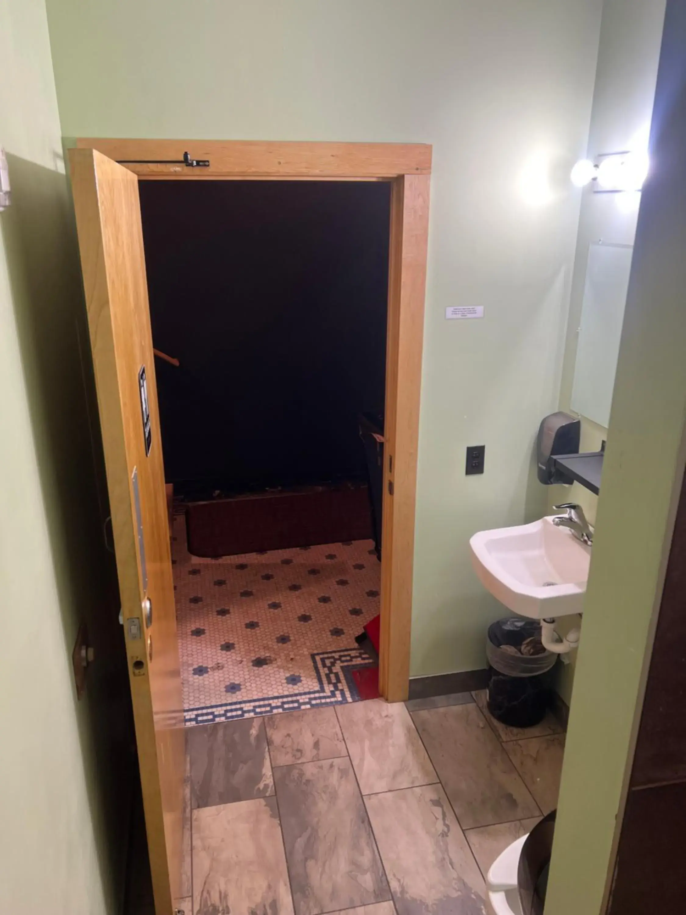 Bathroom in Hostel du Nord Bathroom in Hostel du Nord