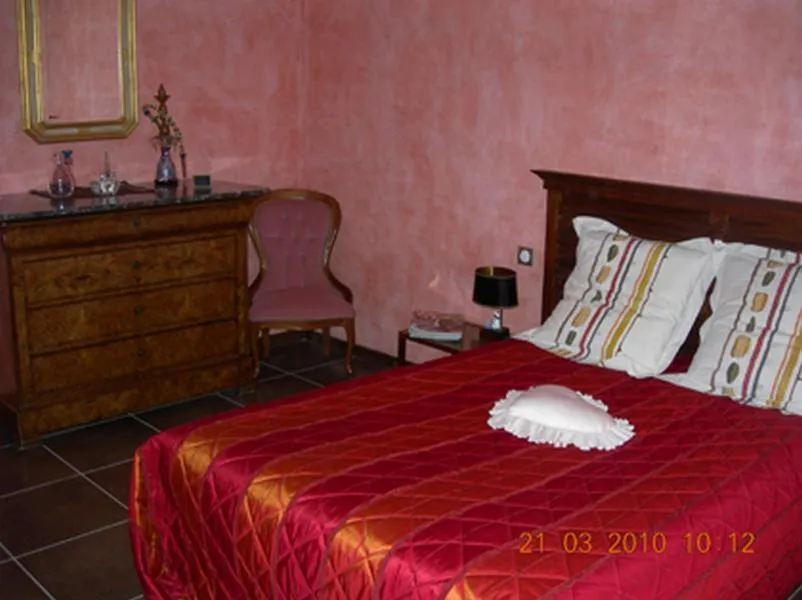 Photo of the whole room in Le Clos des Malézolles