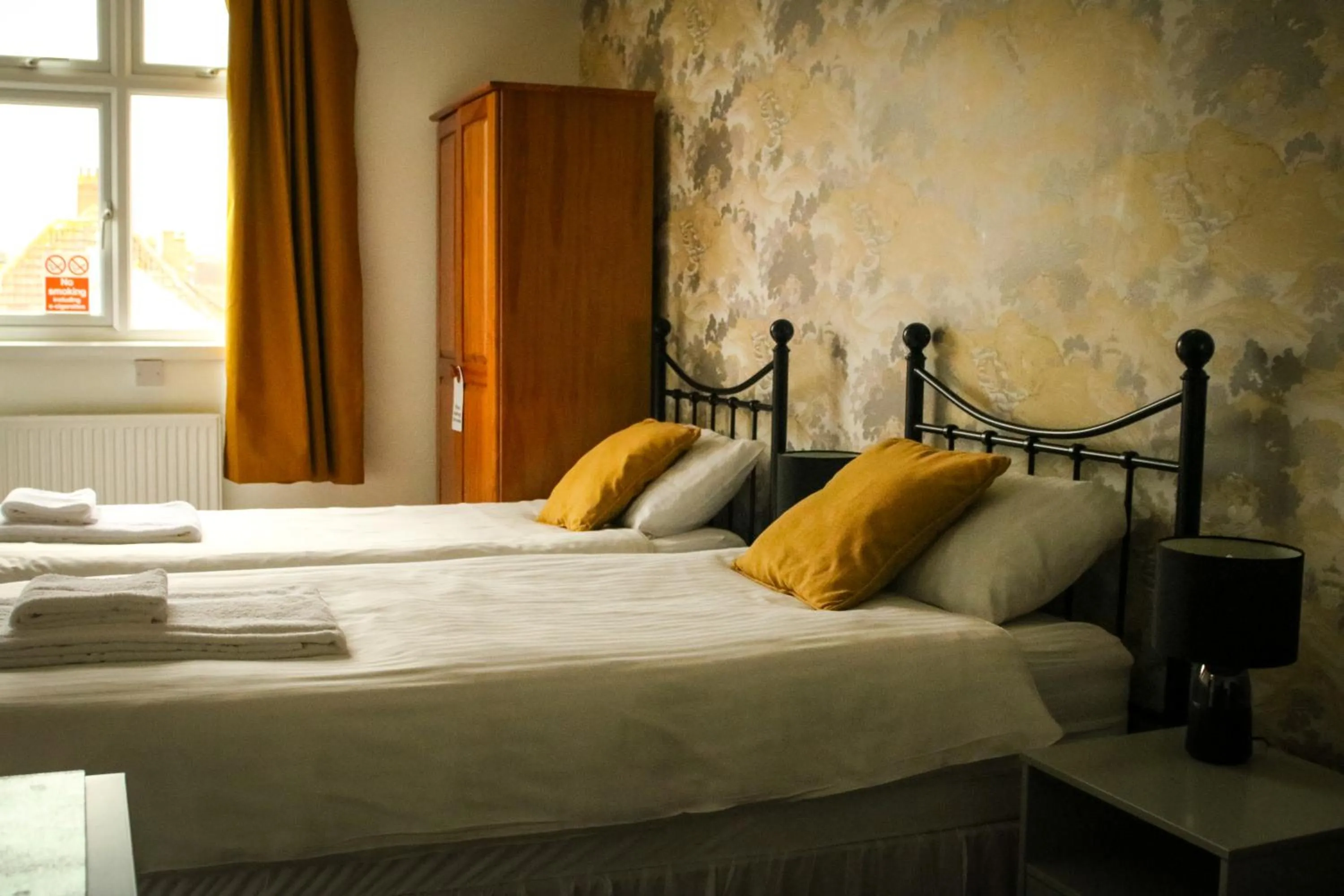 Bedroom, Bed in Waverley B & B