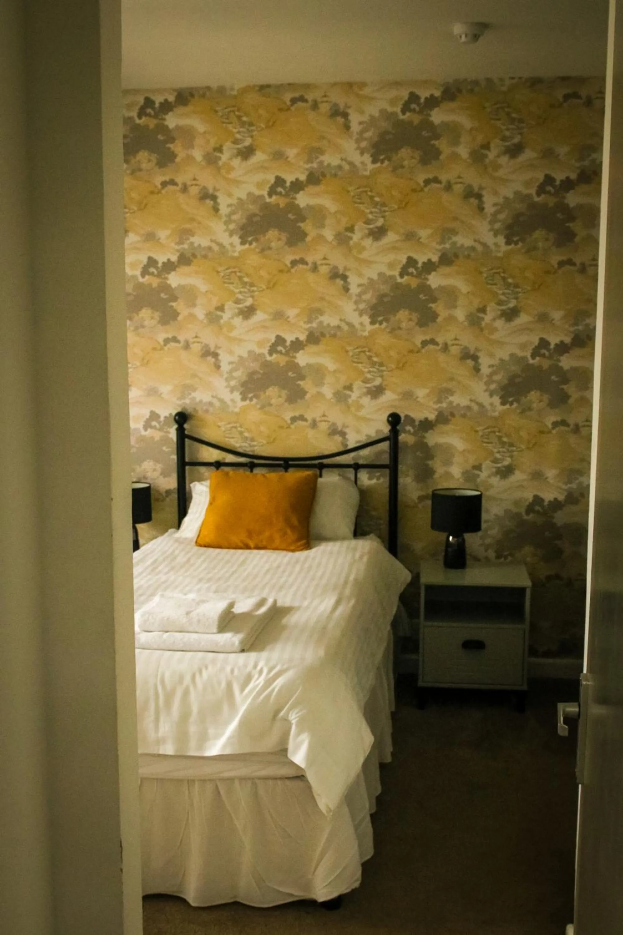 Bedroom, Bed in Waverley B & B