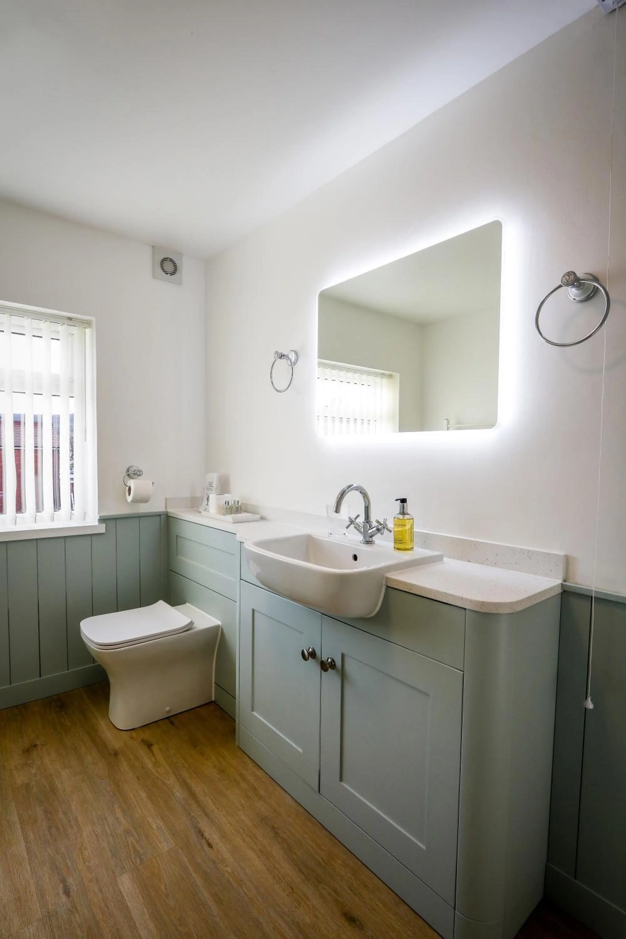 Bathroom in Waverley B & B