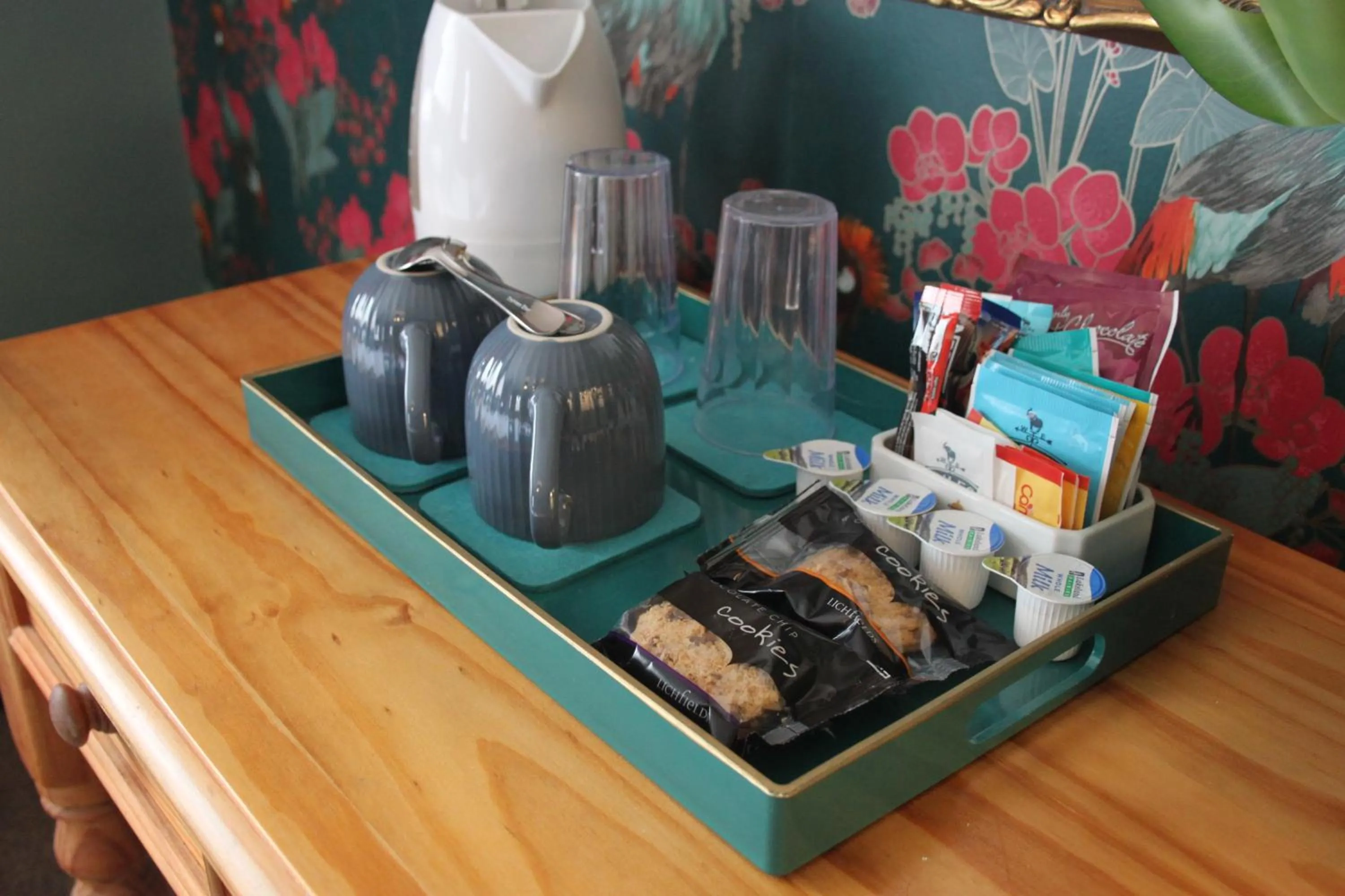 Coffee/tea facilities in Waverley B & B