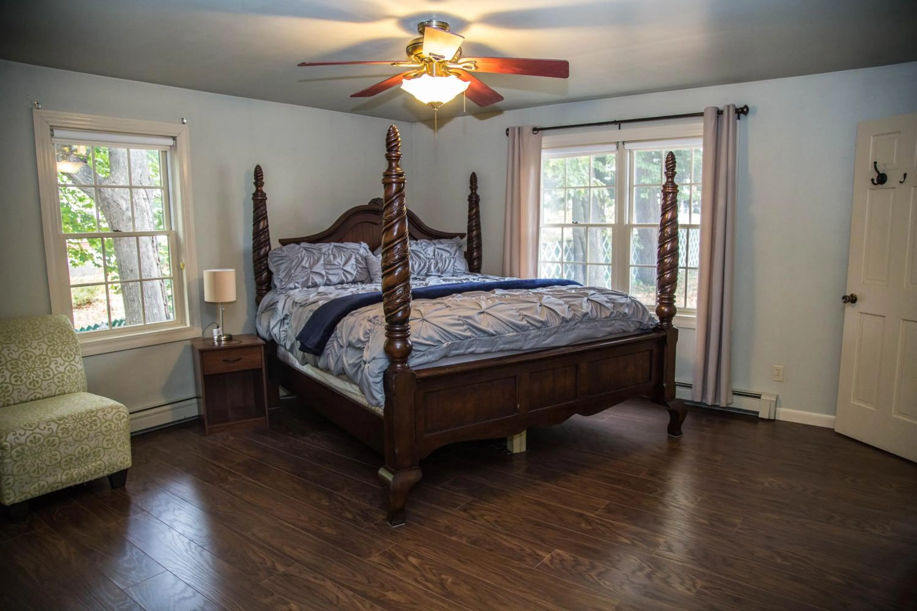 Bed in Sunnyside home near Sunday River, Black Mountain, Lakes and Hikes