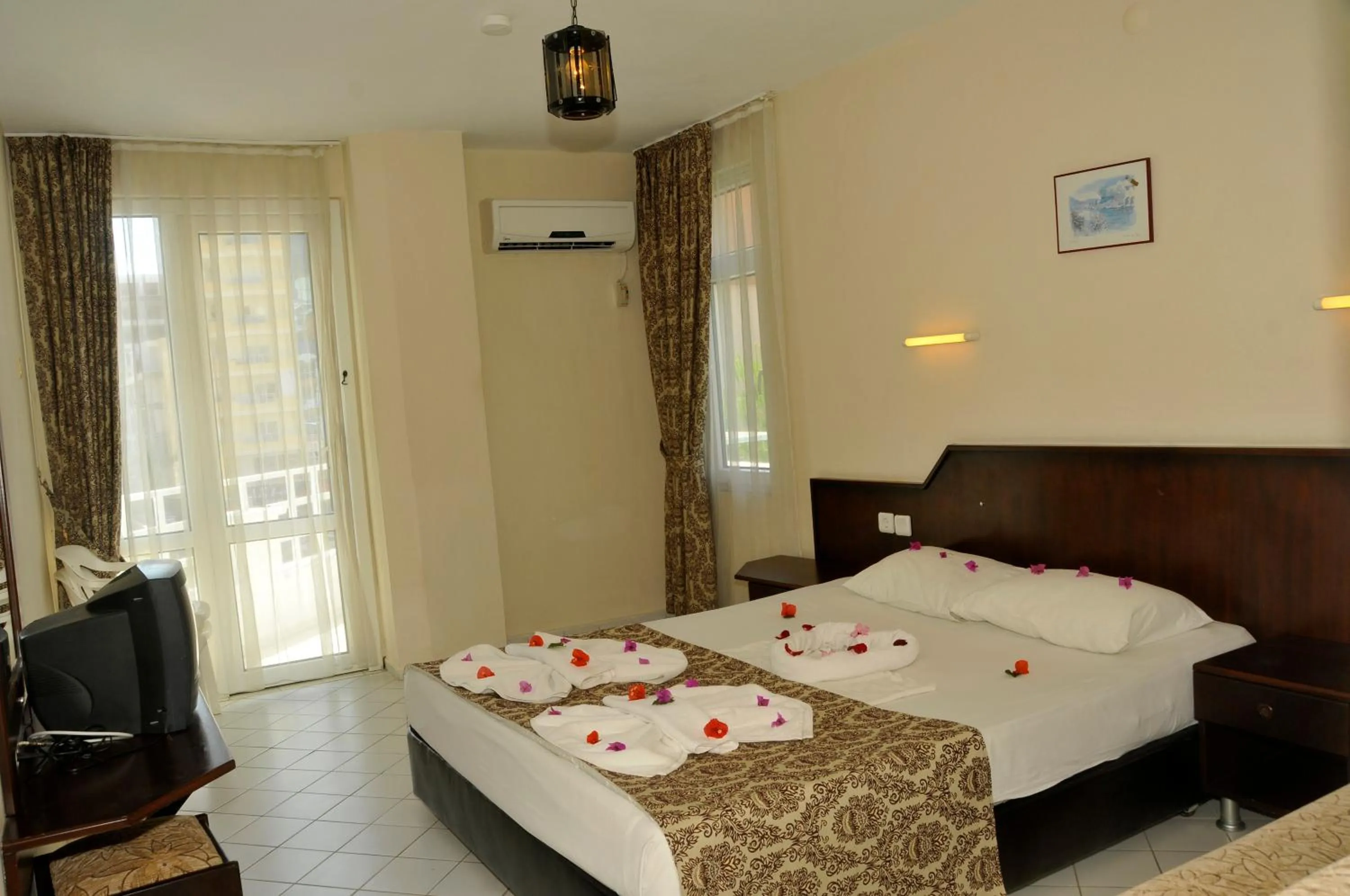 Bed in Bariscan Hotel