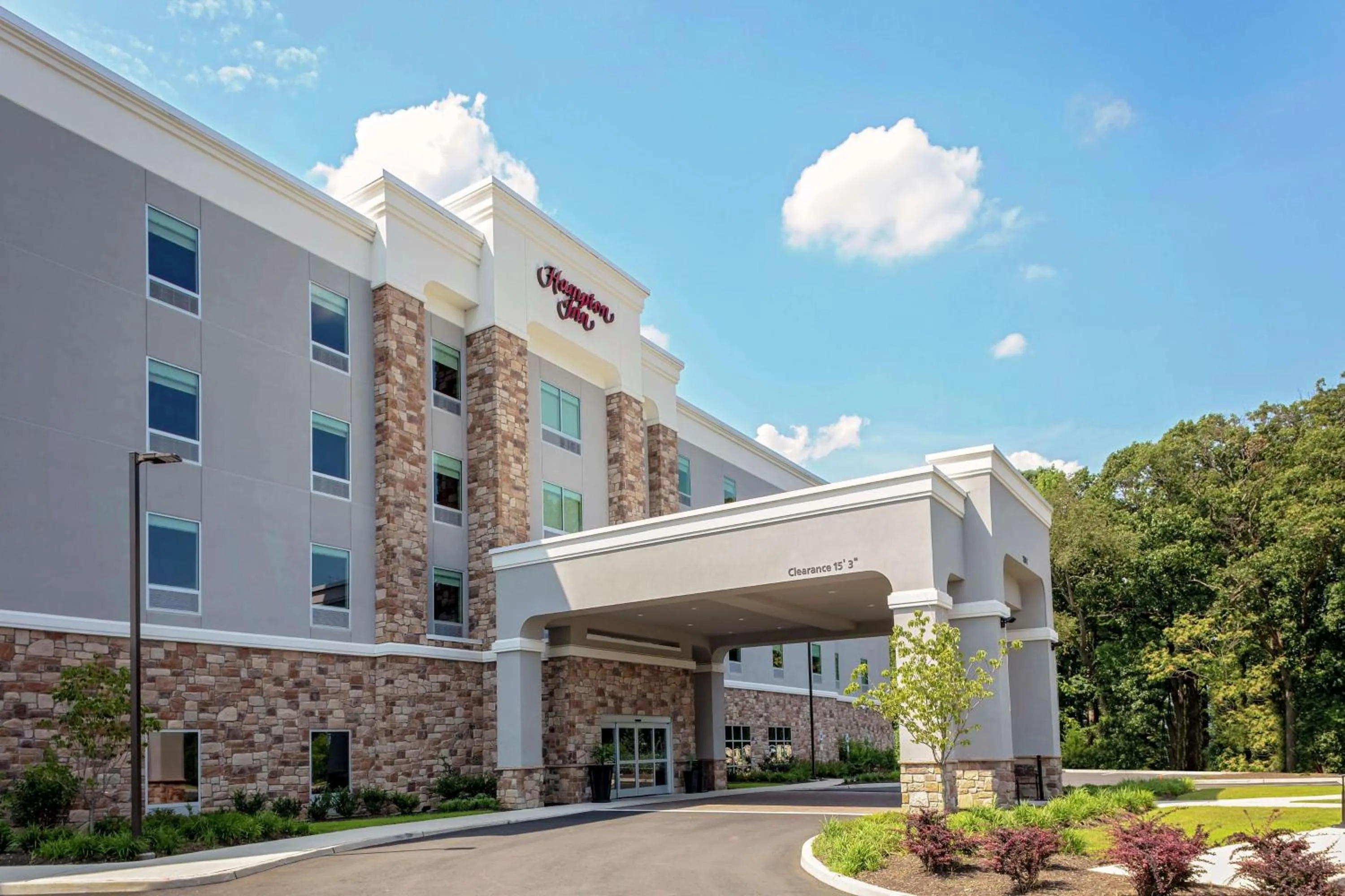 Property building in Hampton Inn Cranbury