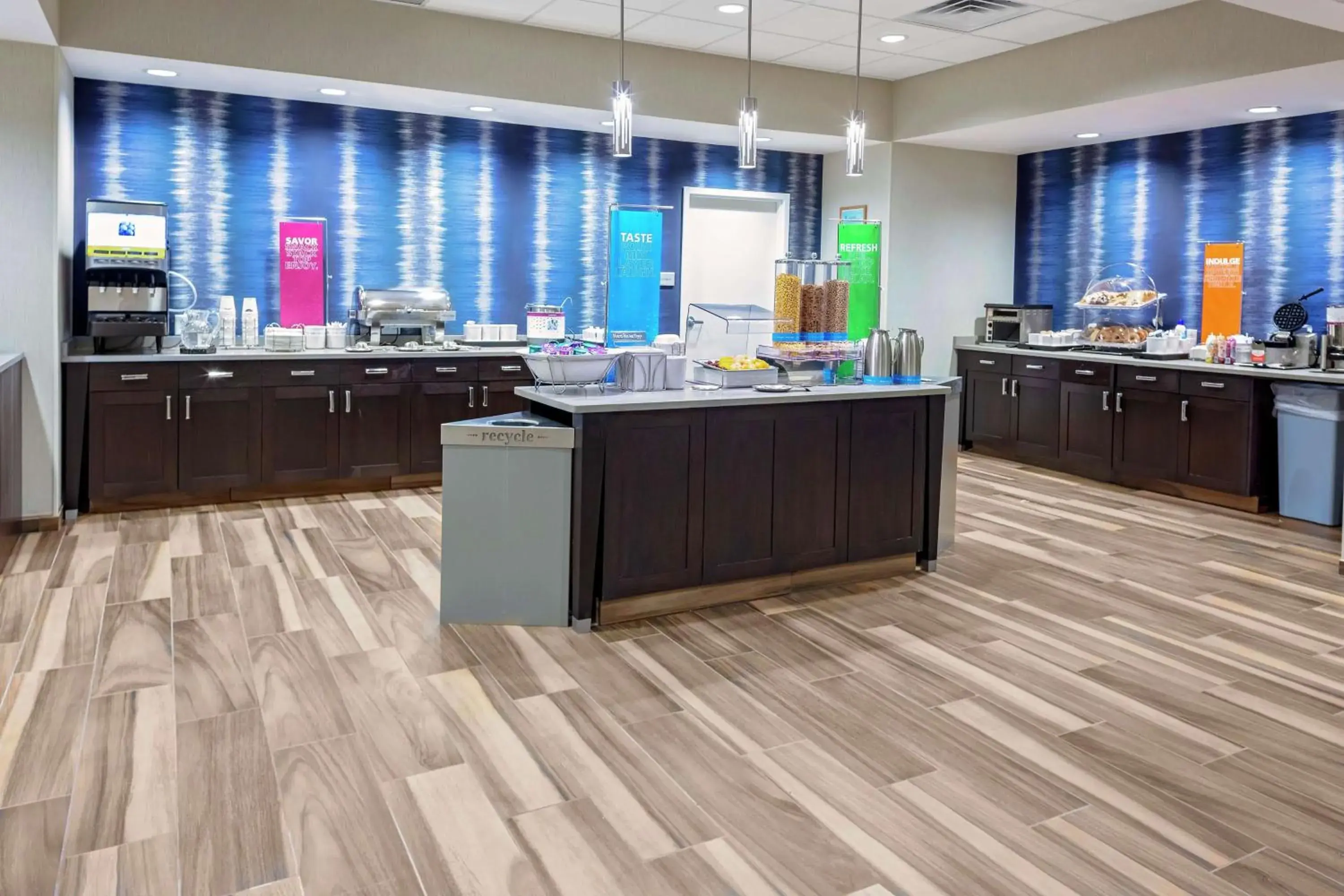 Breakfast in Hampton Inn Cranbury Breakfast in Hampton Inn Cranbury