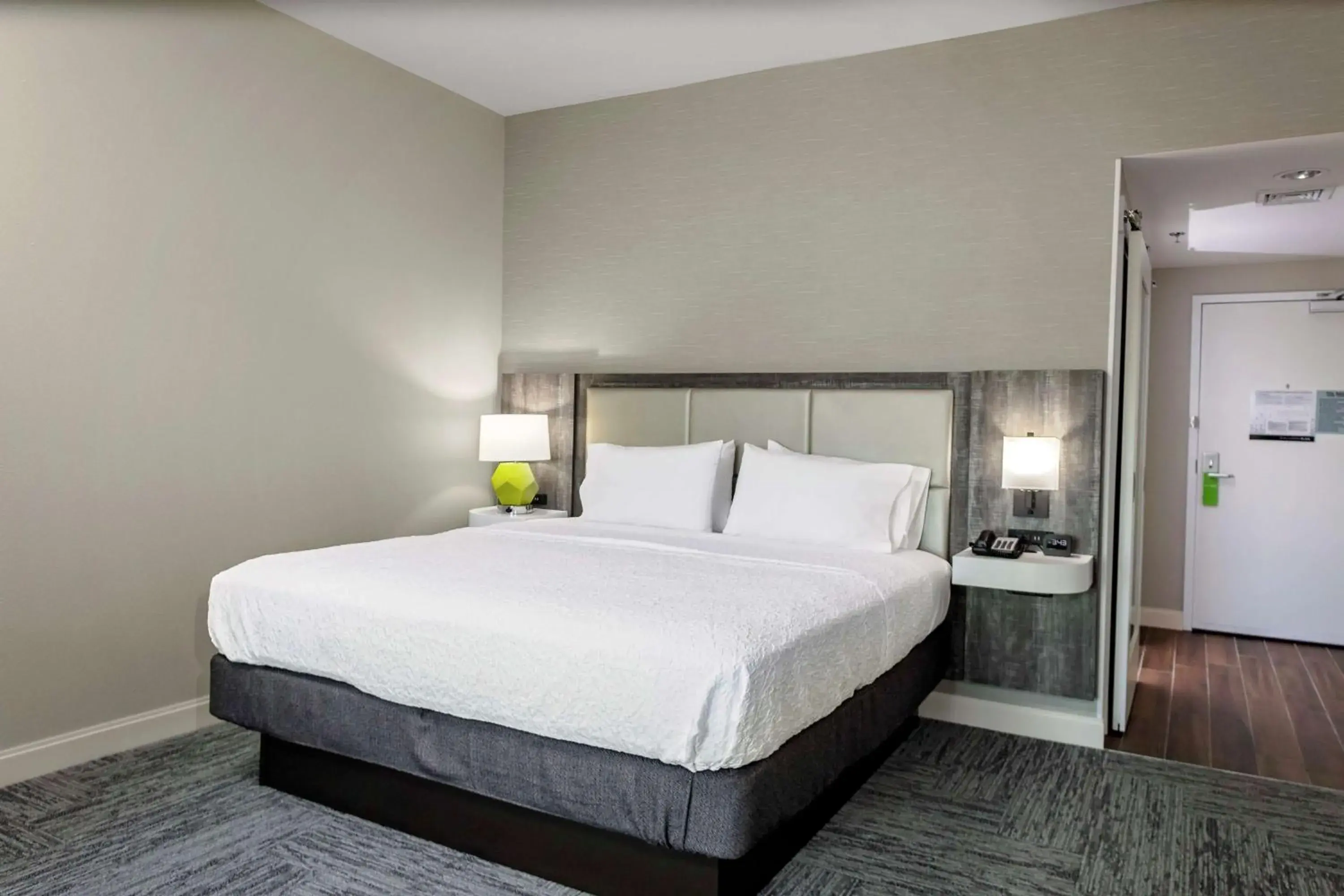 Bed in Hampton Inn Cranbury Bed in Hampton Inn Cranbury