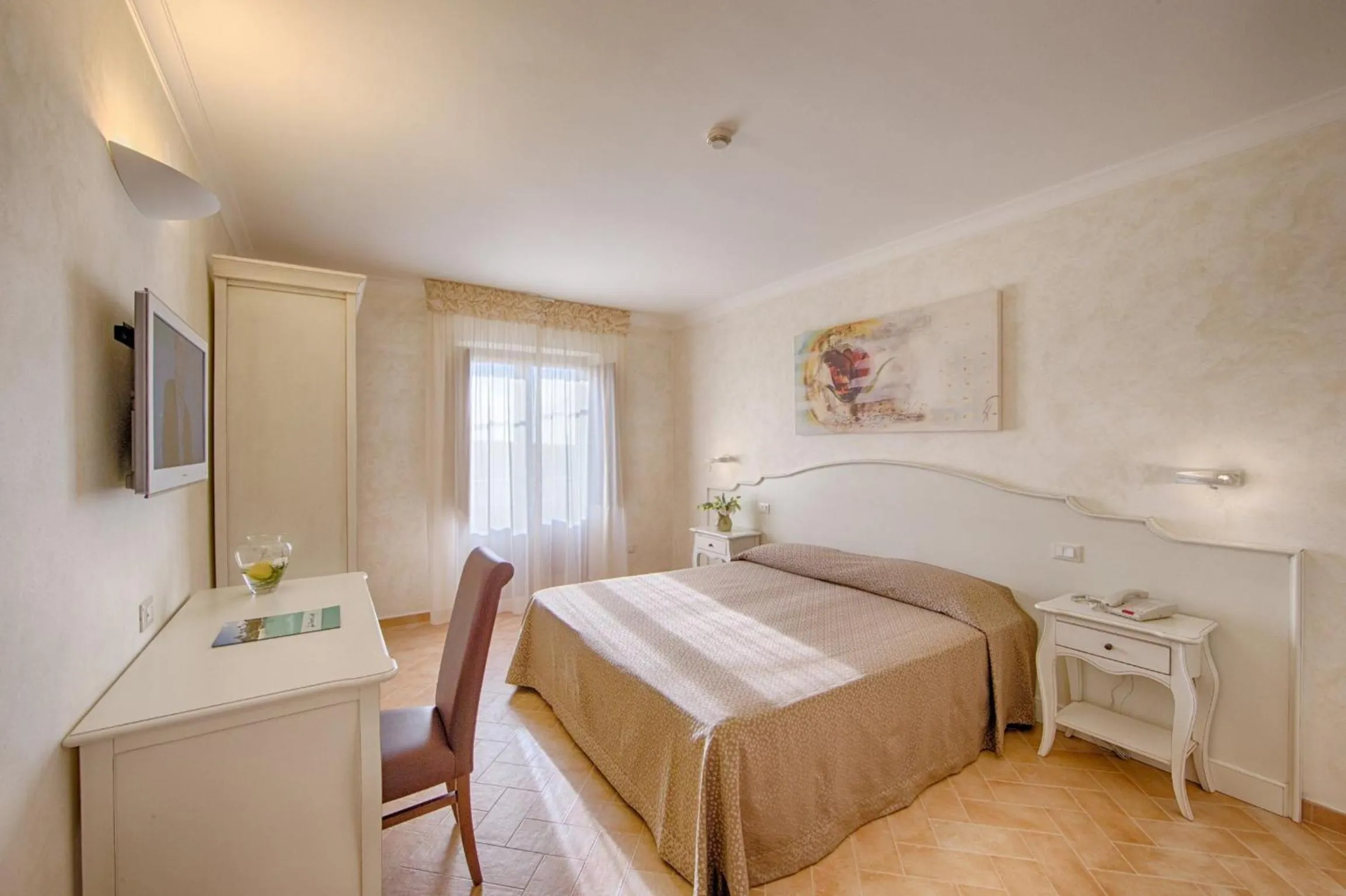 Photo of the whole room, Bed in Relais Masseria Caselli