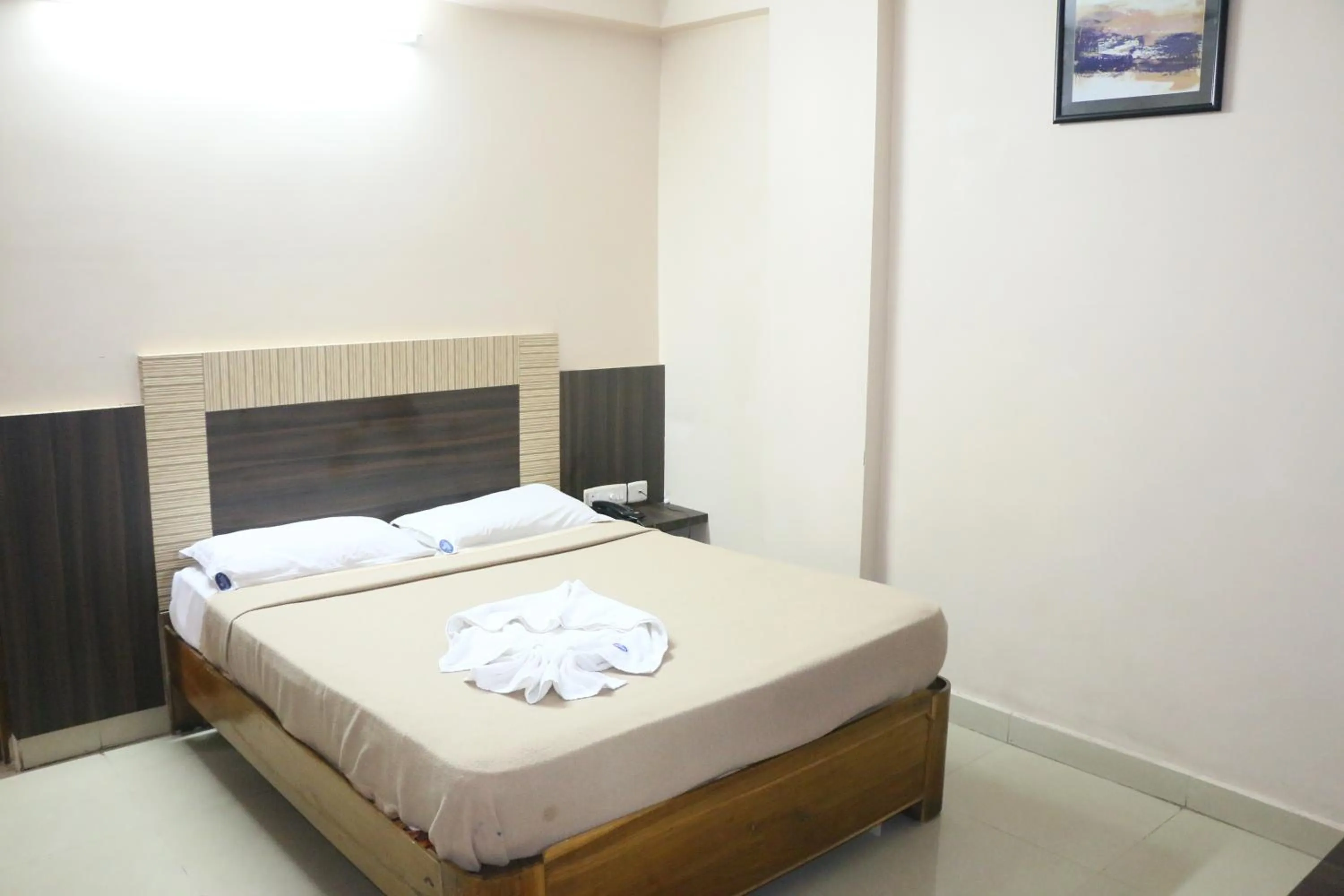 Bedroom, Bed in Hotel Akshaya