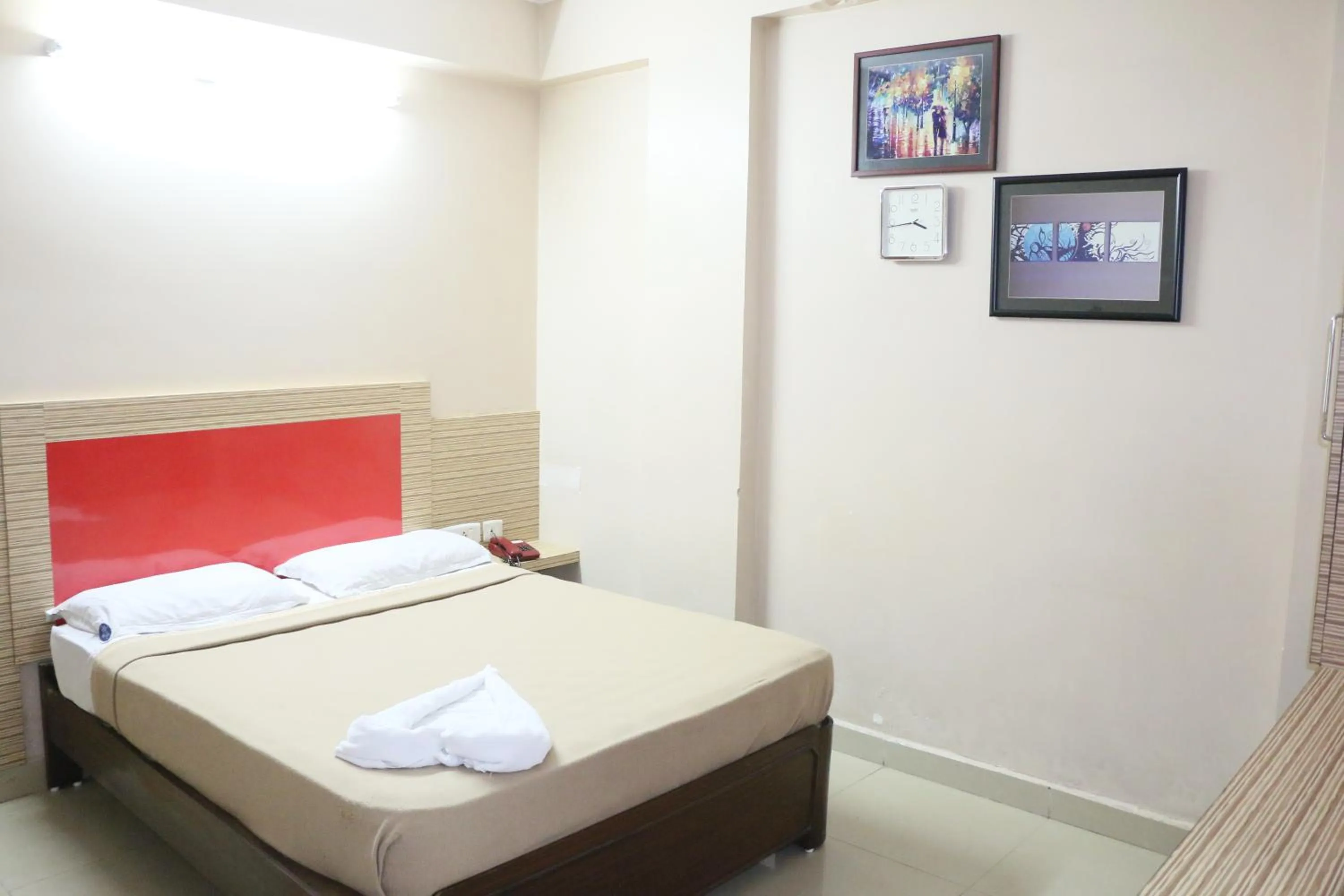 Bedroom, Bed in Hotel Akshaya