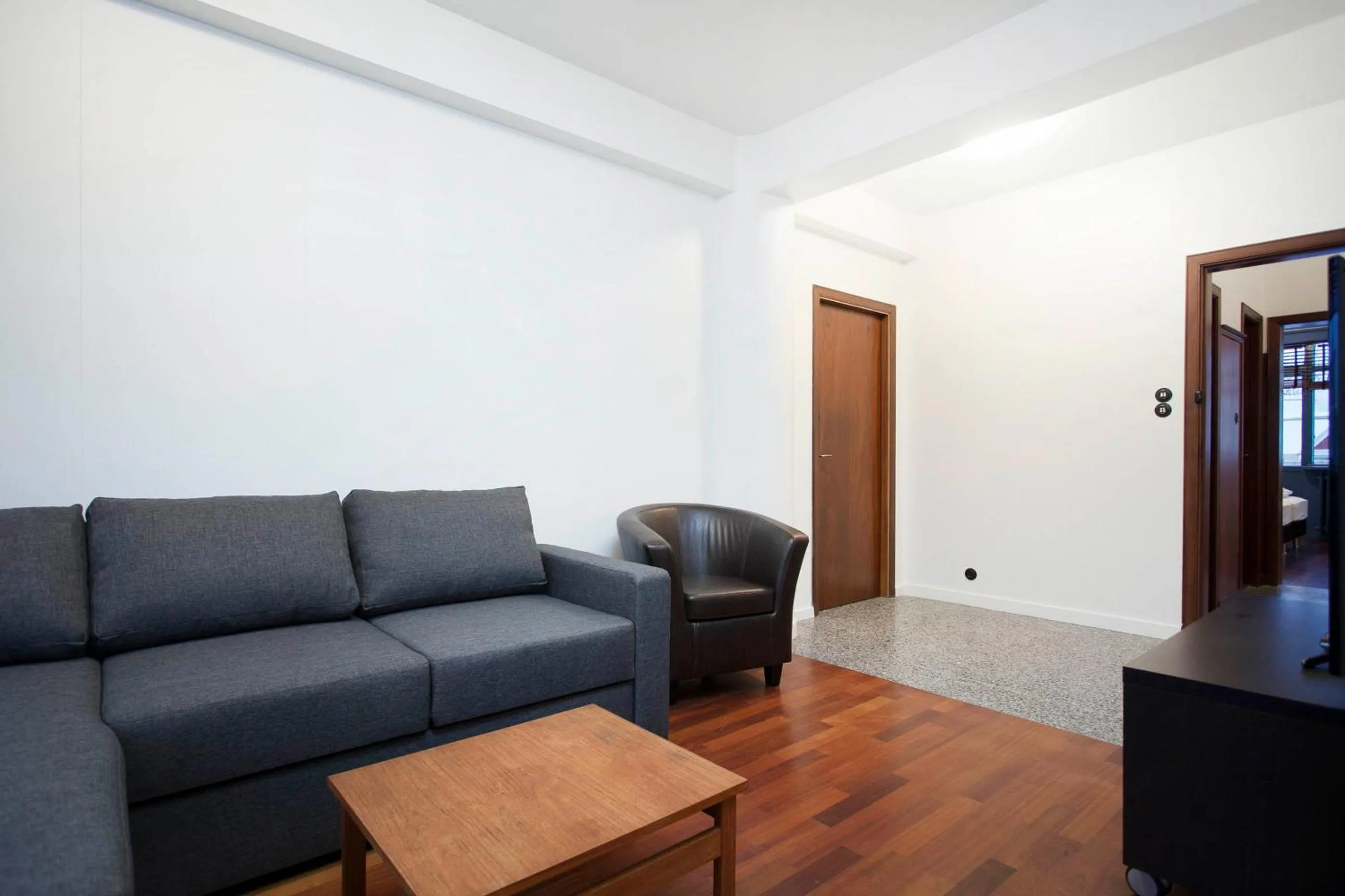 TV and multimedia in Odinn Reykjavik Skolavordustigur Apartments