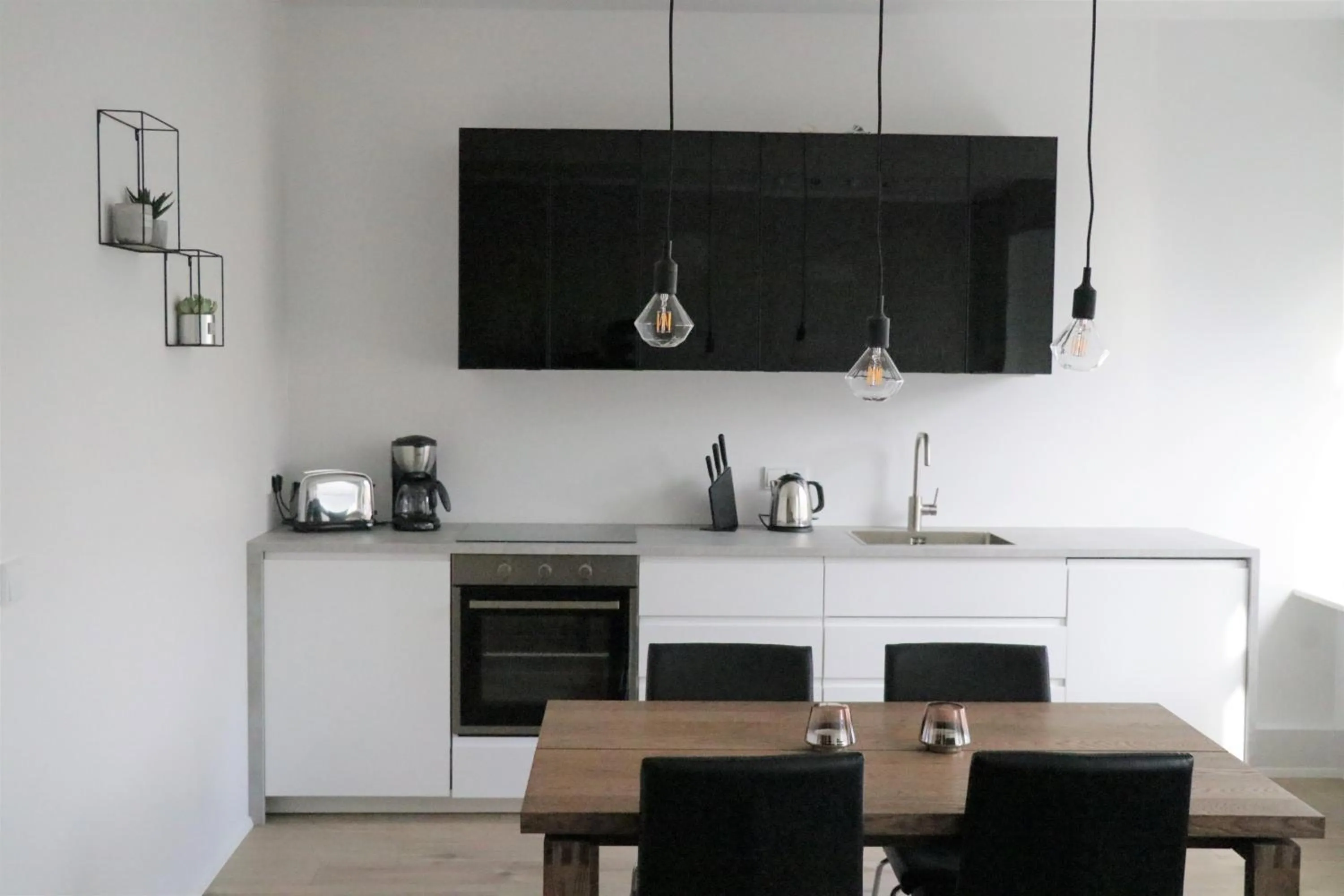 Dining area in Odinn Reykjavik Skolavordustigur Apartments