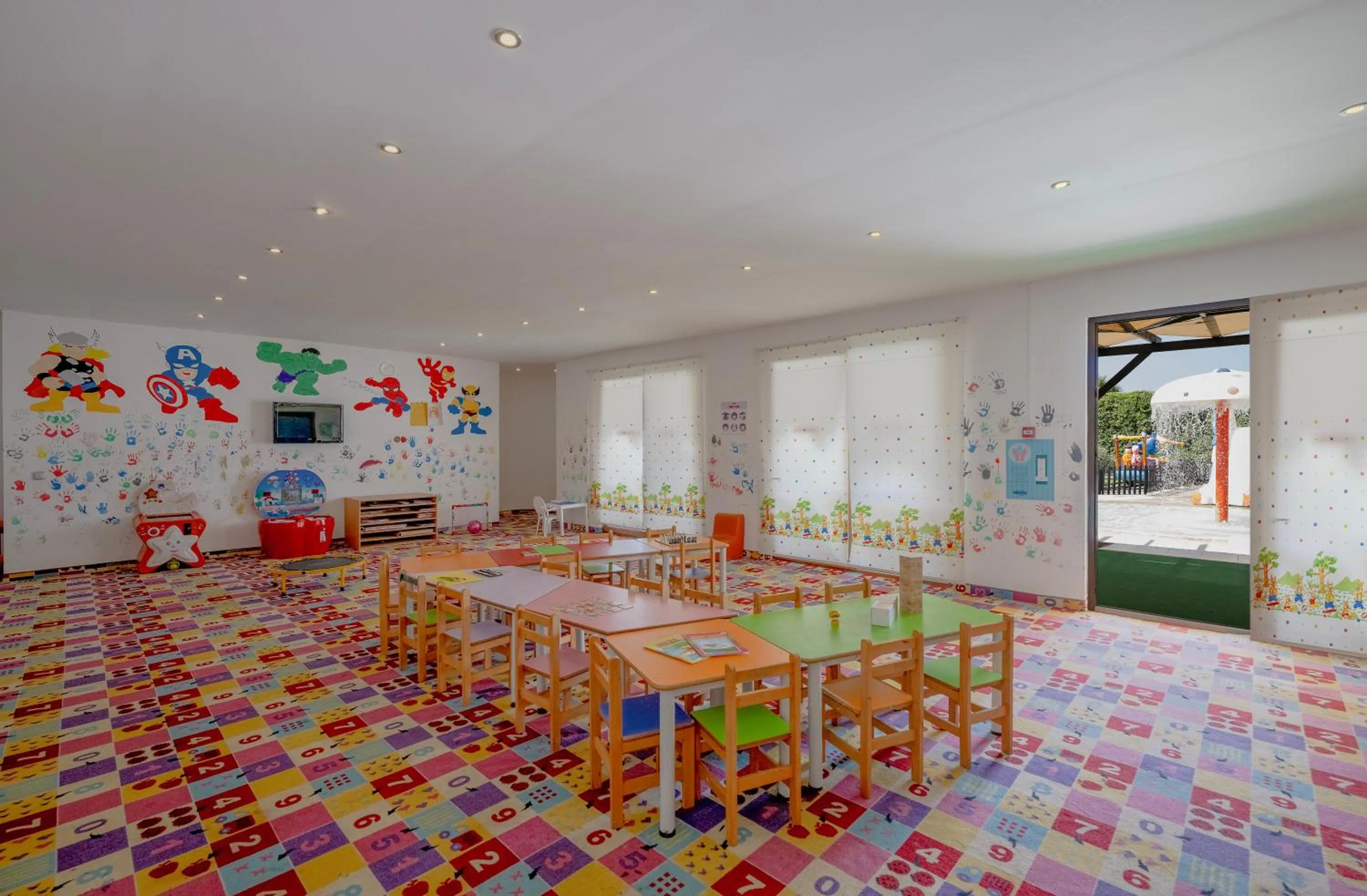 Entertainment in Beach Club Doganay Hotel - All Inclusive