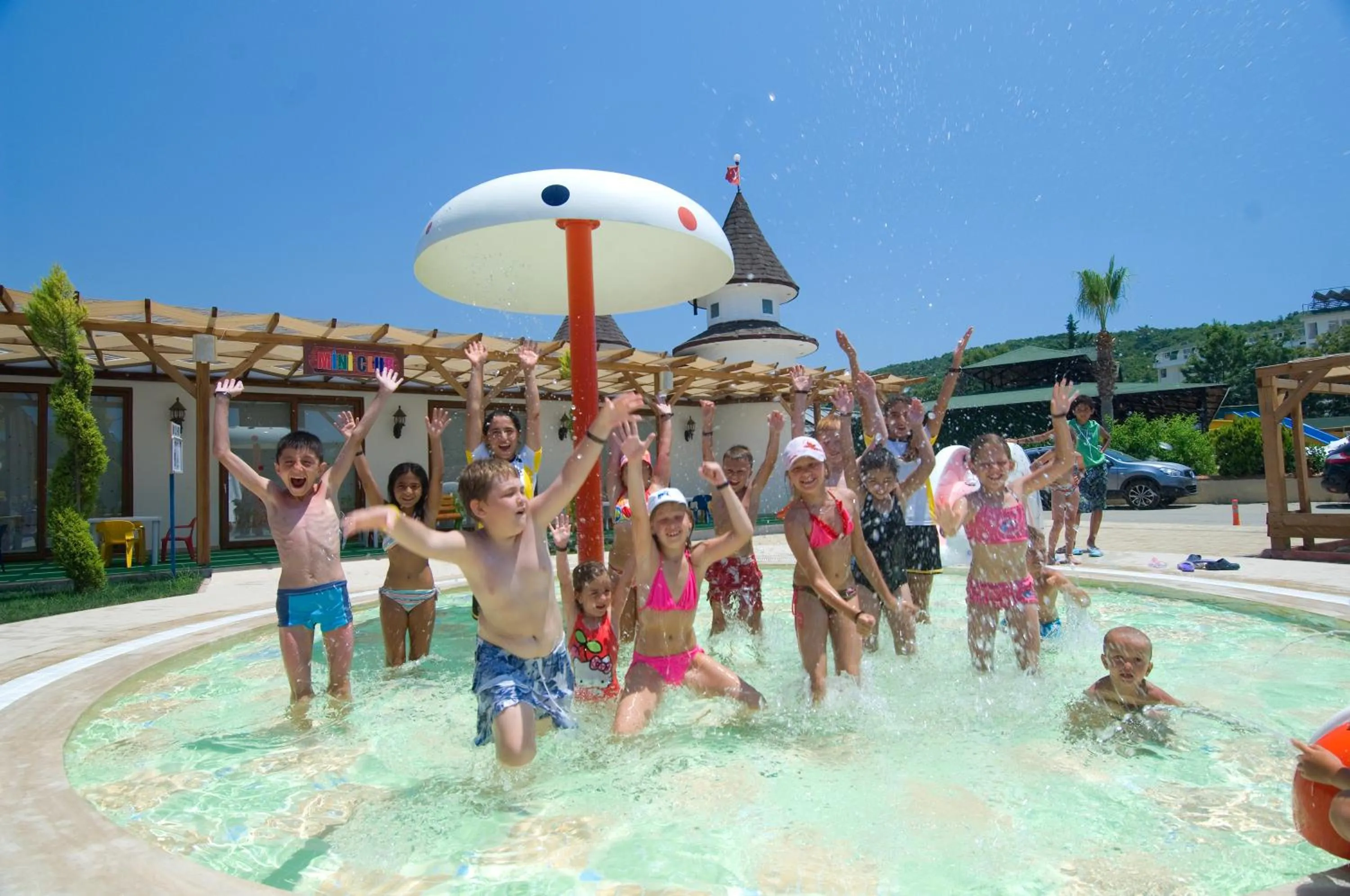 Swimming pool in Beach Club Doganay Hotel - All Inclusive