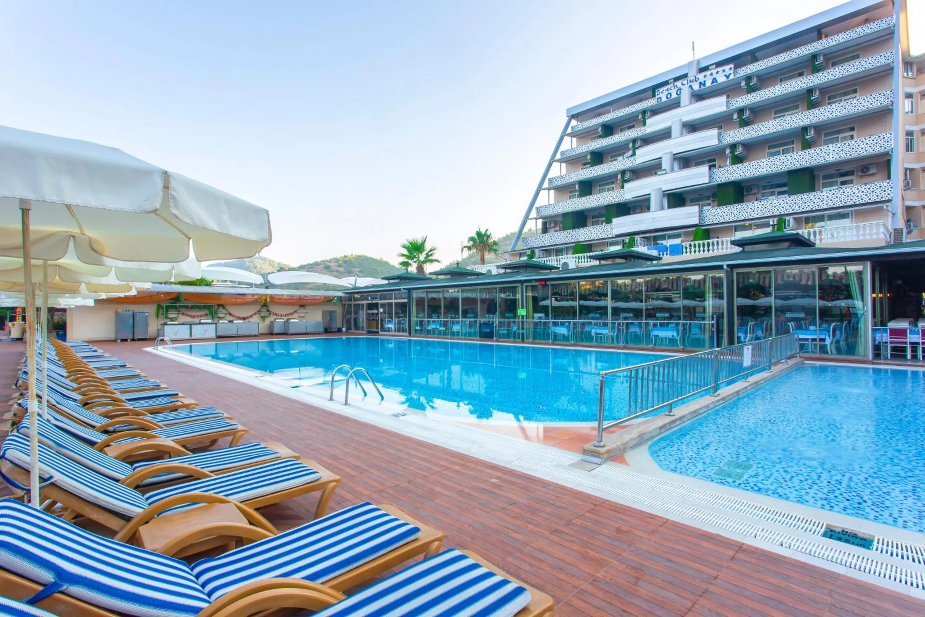 Swimming pool in Beach Club Doganay Hotel - All Inclusive