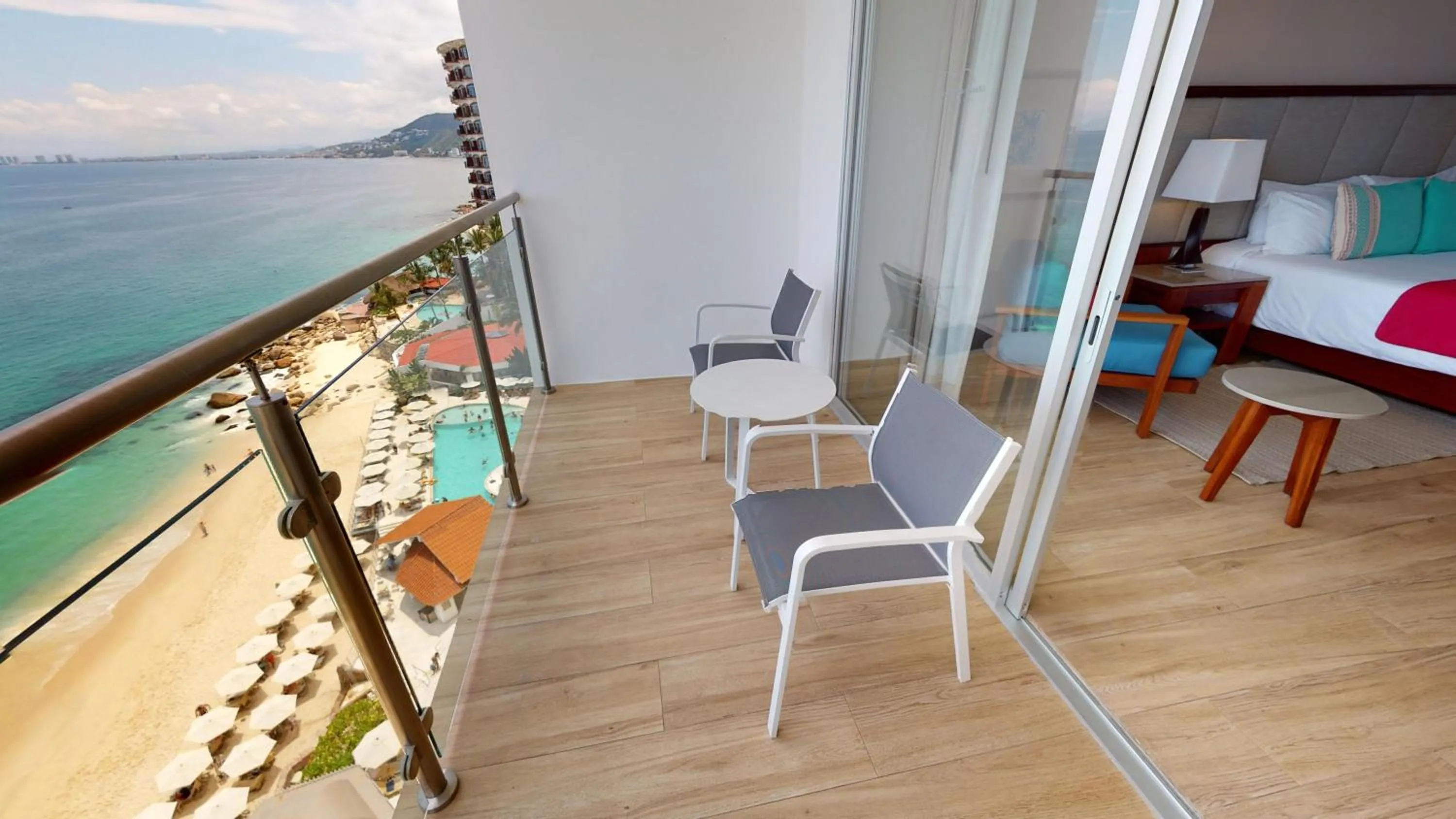 Deluxe Ocean Front in Grand Park Royal Puerto Vallarta - All Inclusive