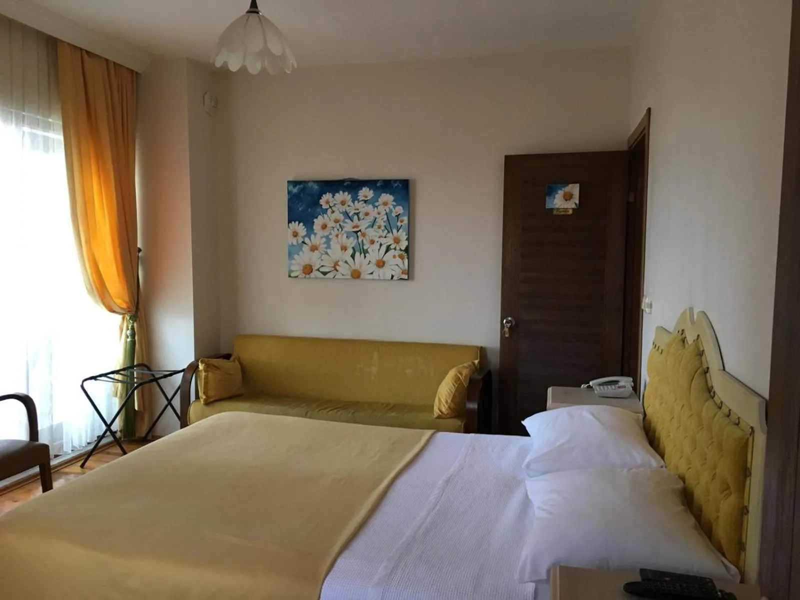 Photo of the whole room in Sapanca Dilek Konagi Hotel